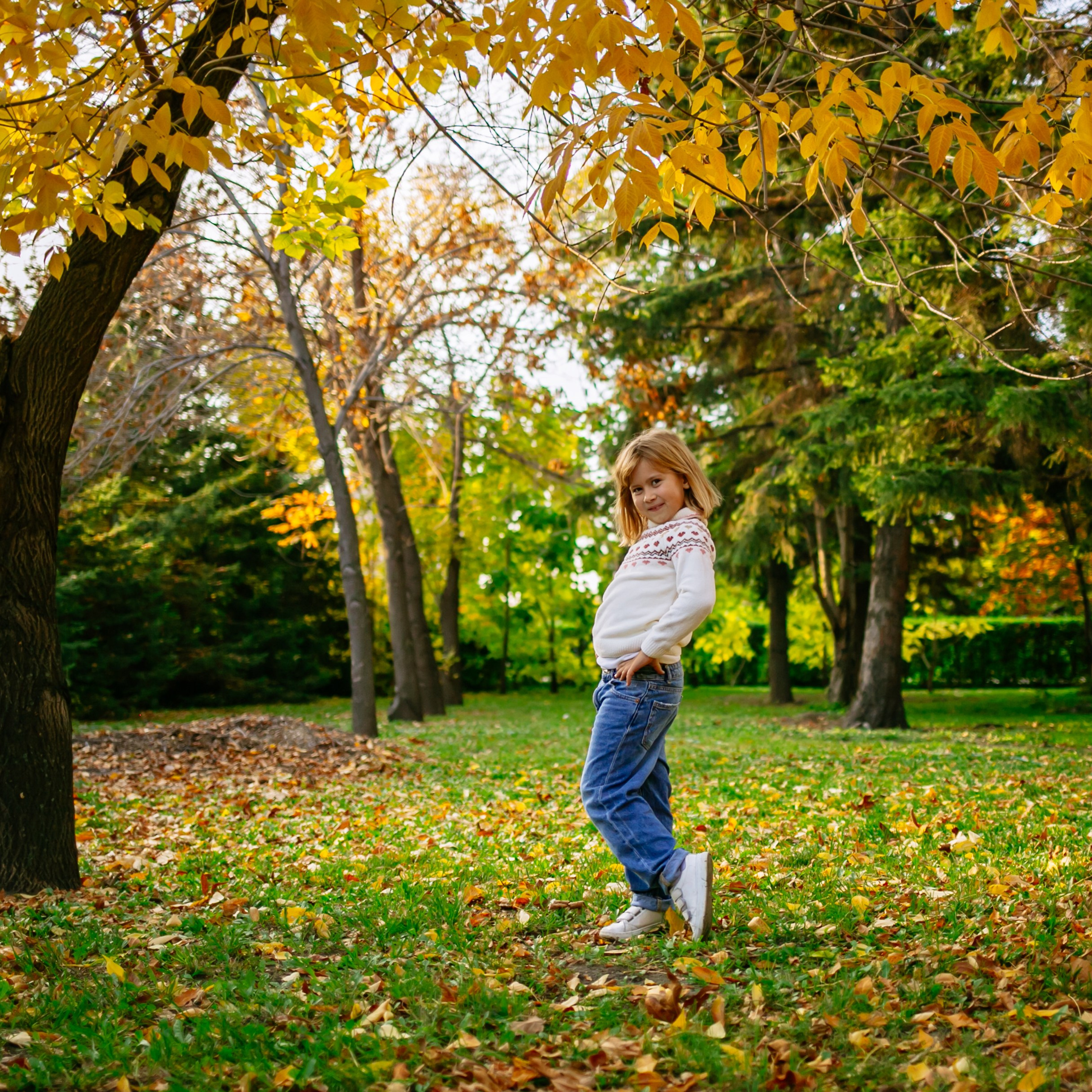 Юля, Анюта, Есения