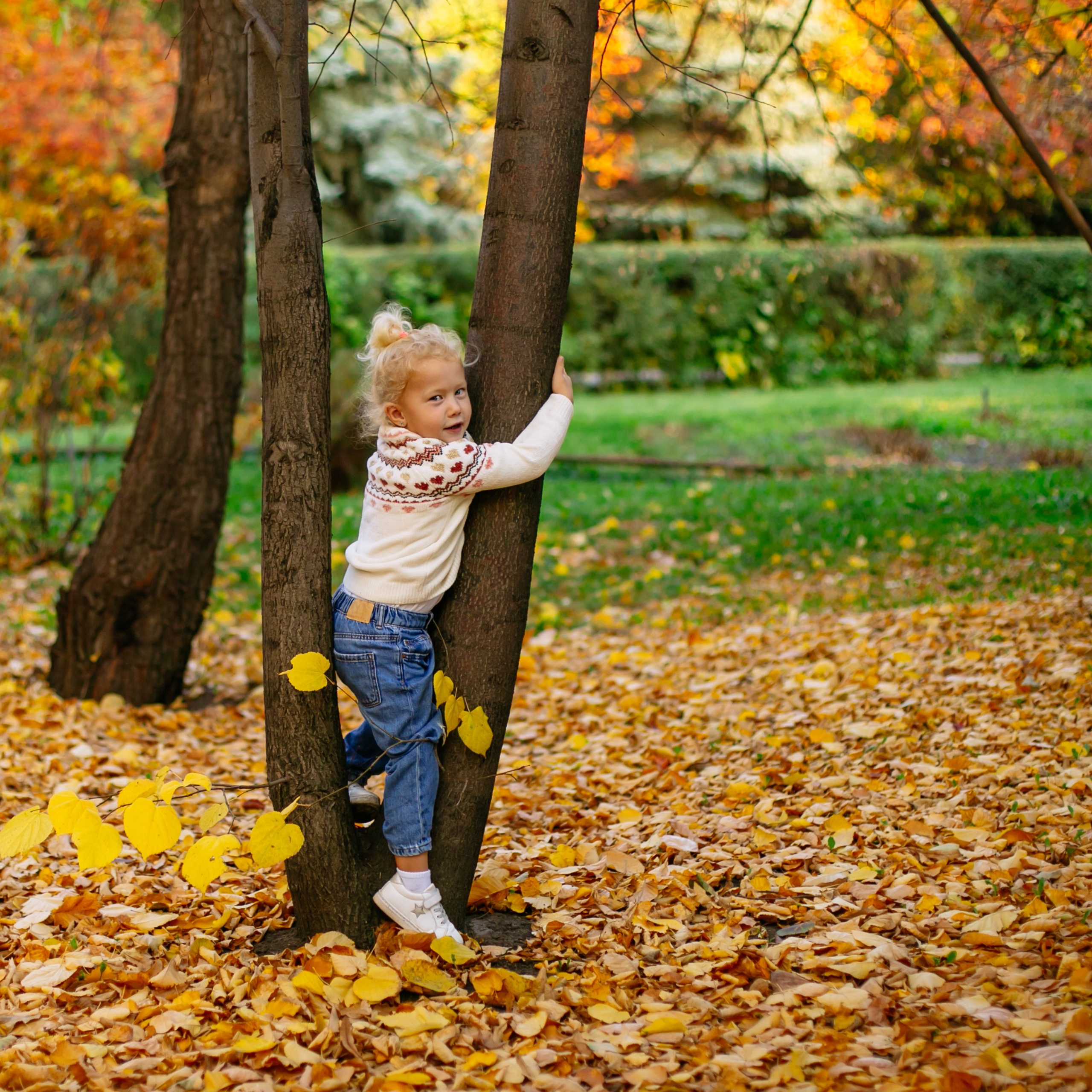 Юля, Анюта, Есения