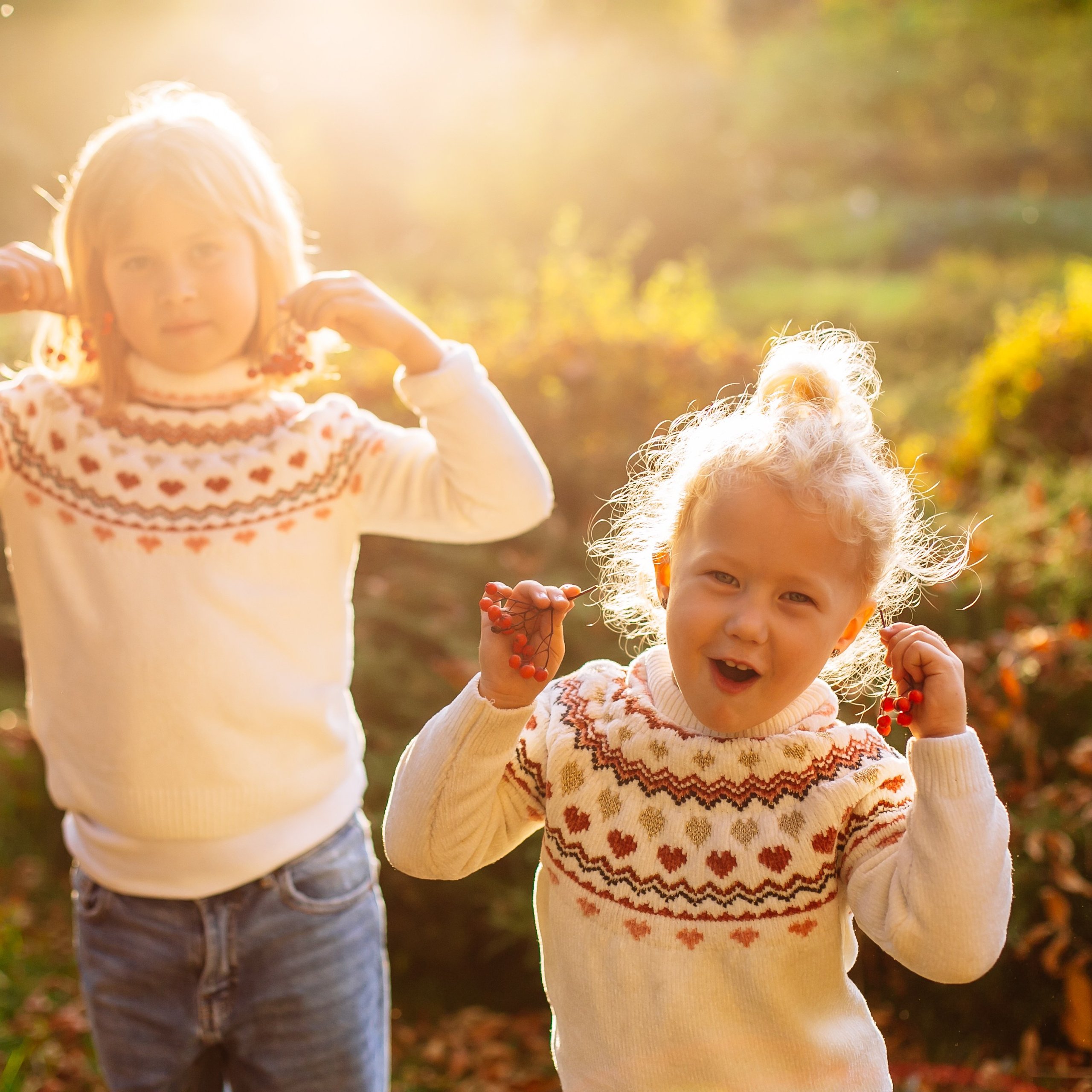 Юля, Анюта, Есения