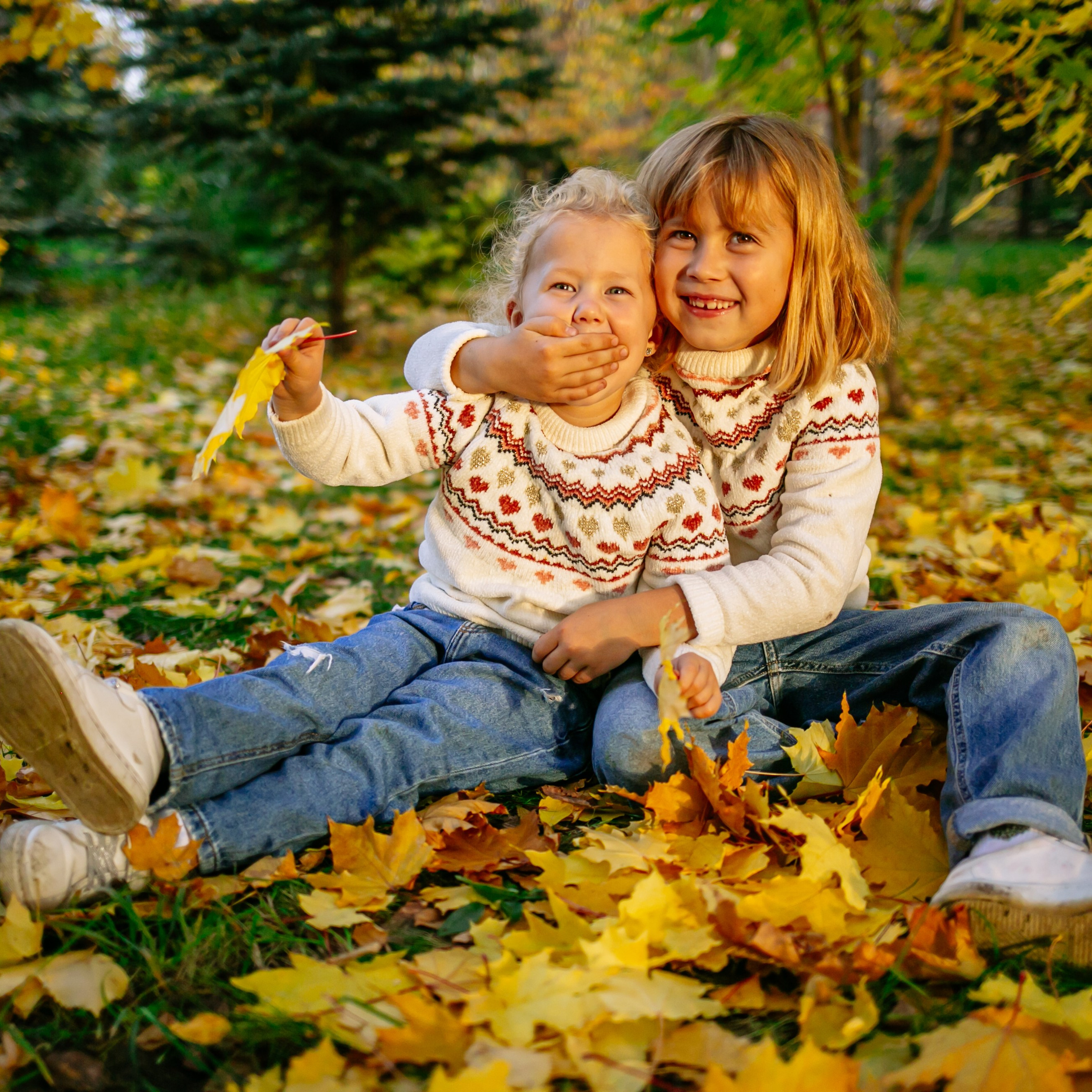Юля, Анюта, Есения