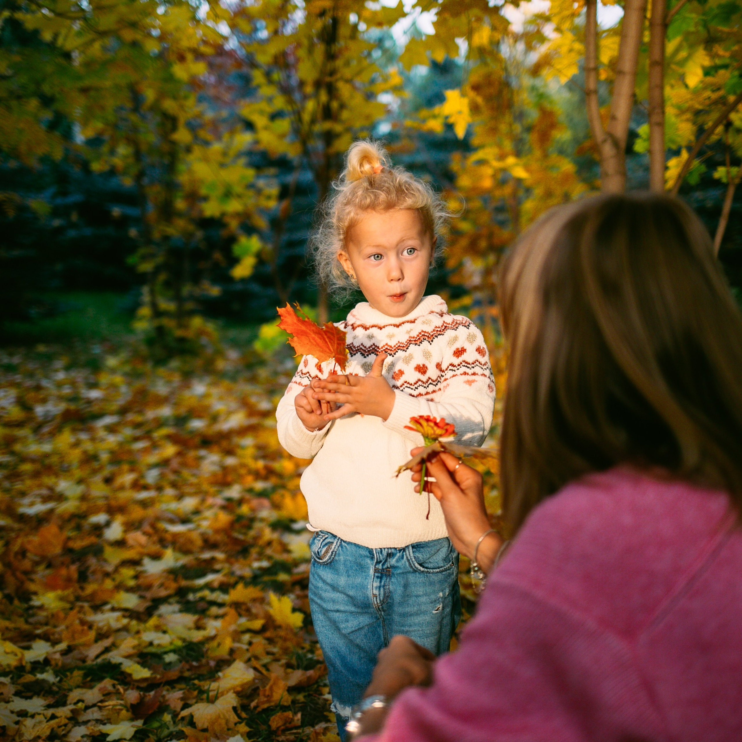 Юля, Анюта, Есения
