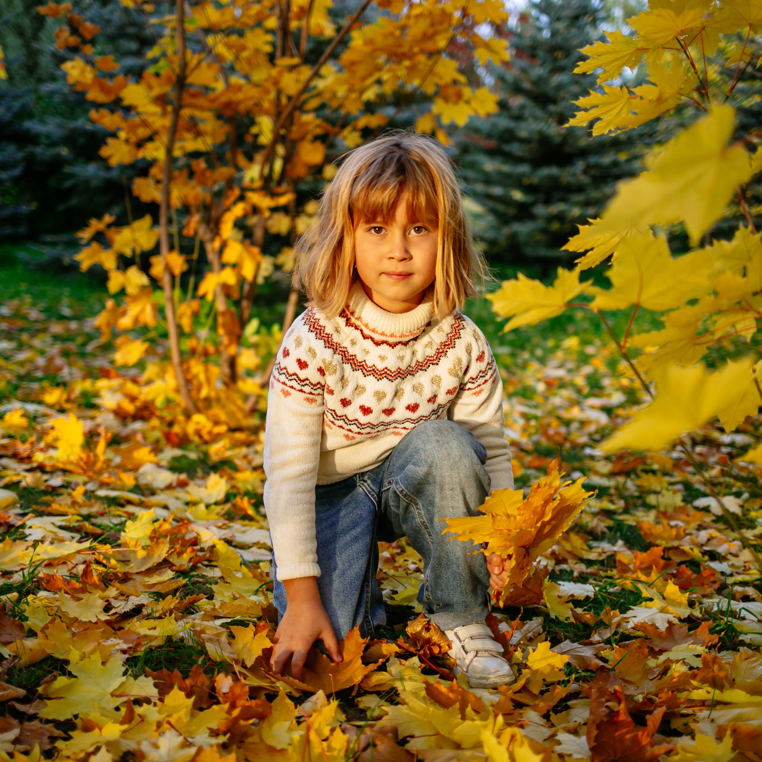 Юля, Анюта, Есения