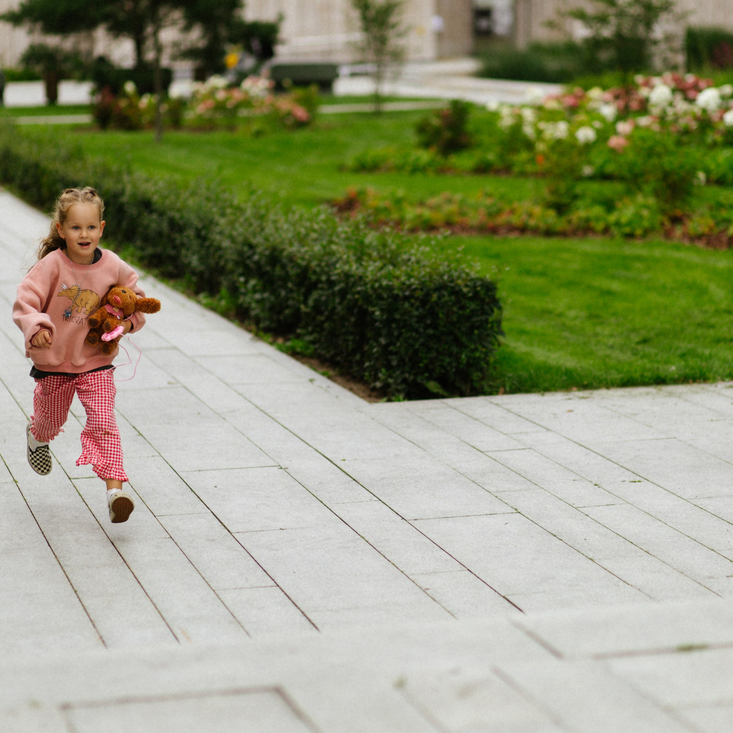 День рождения Василисы (дом, парк)