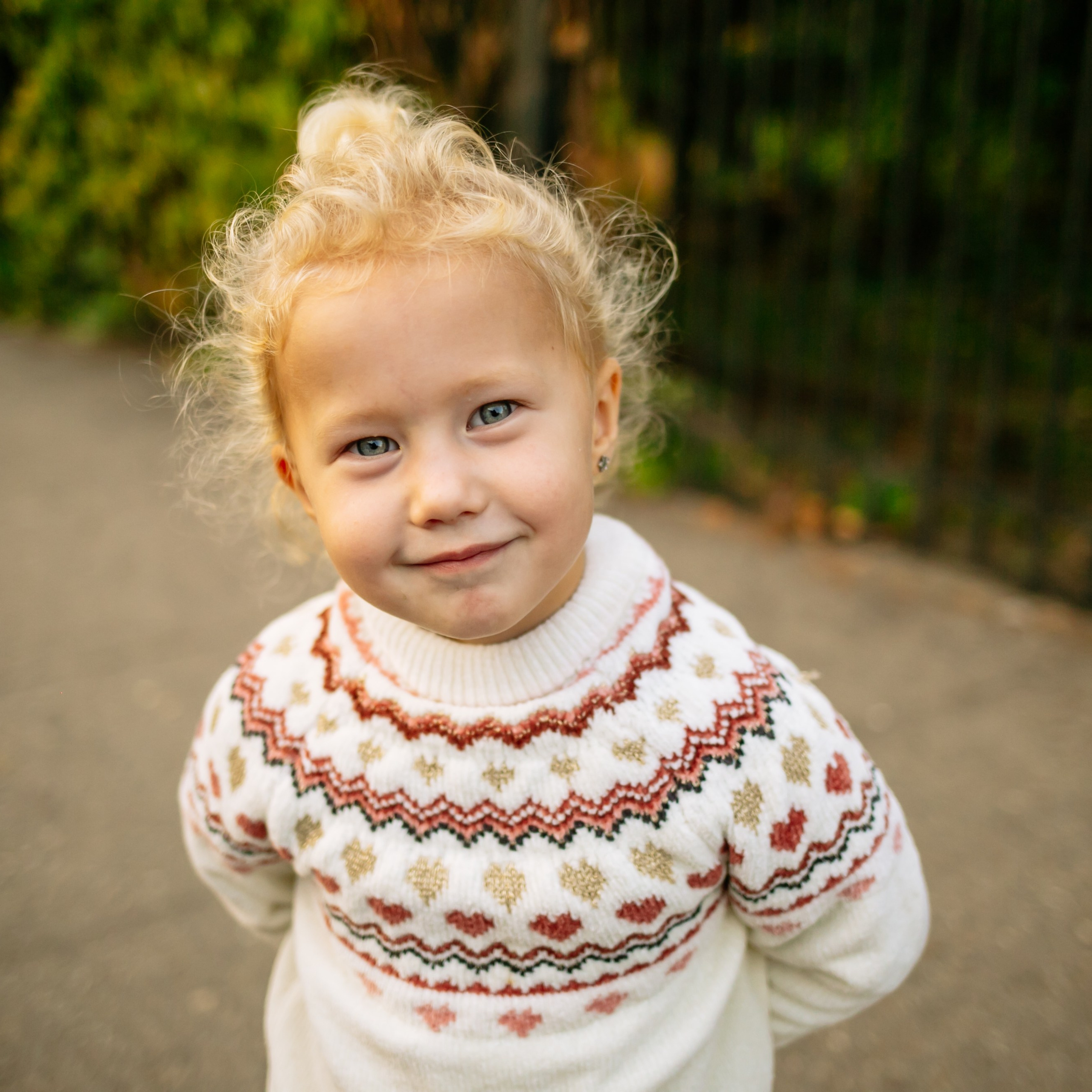 Юля, Анюта, Есения