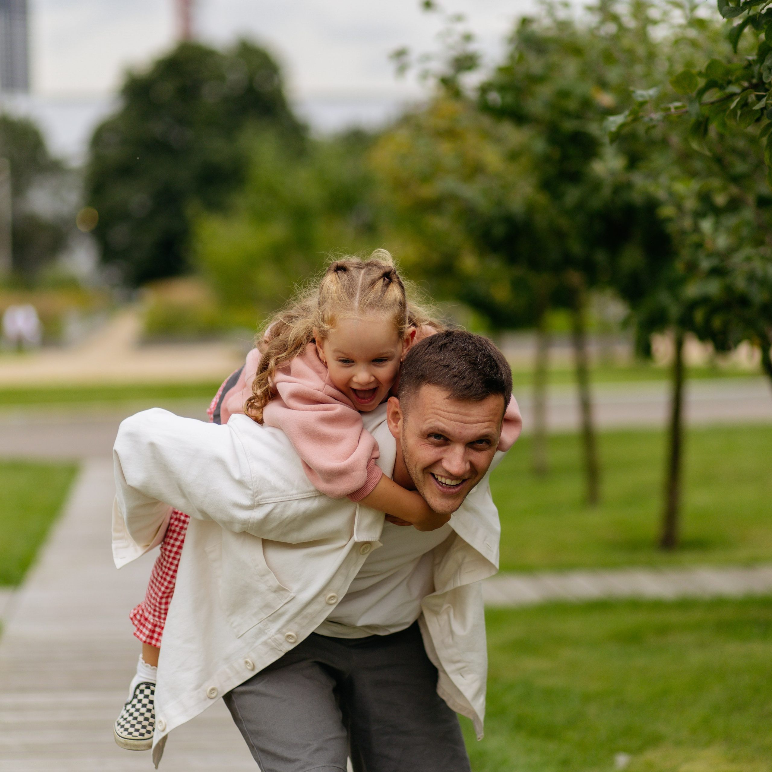 День рождения Василисы (дом, парк)
