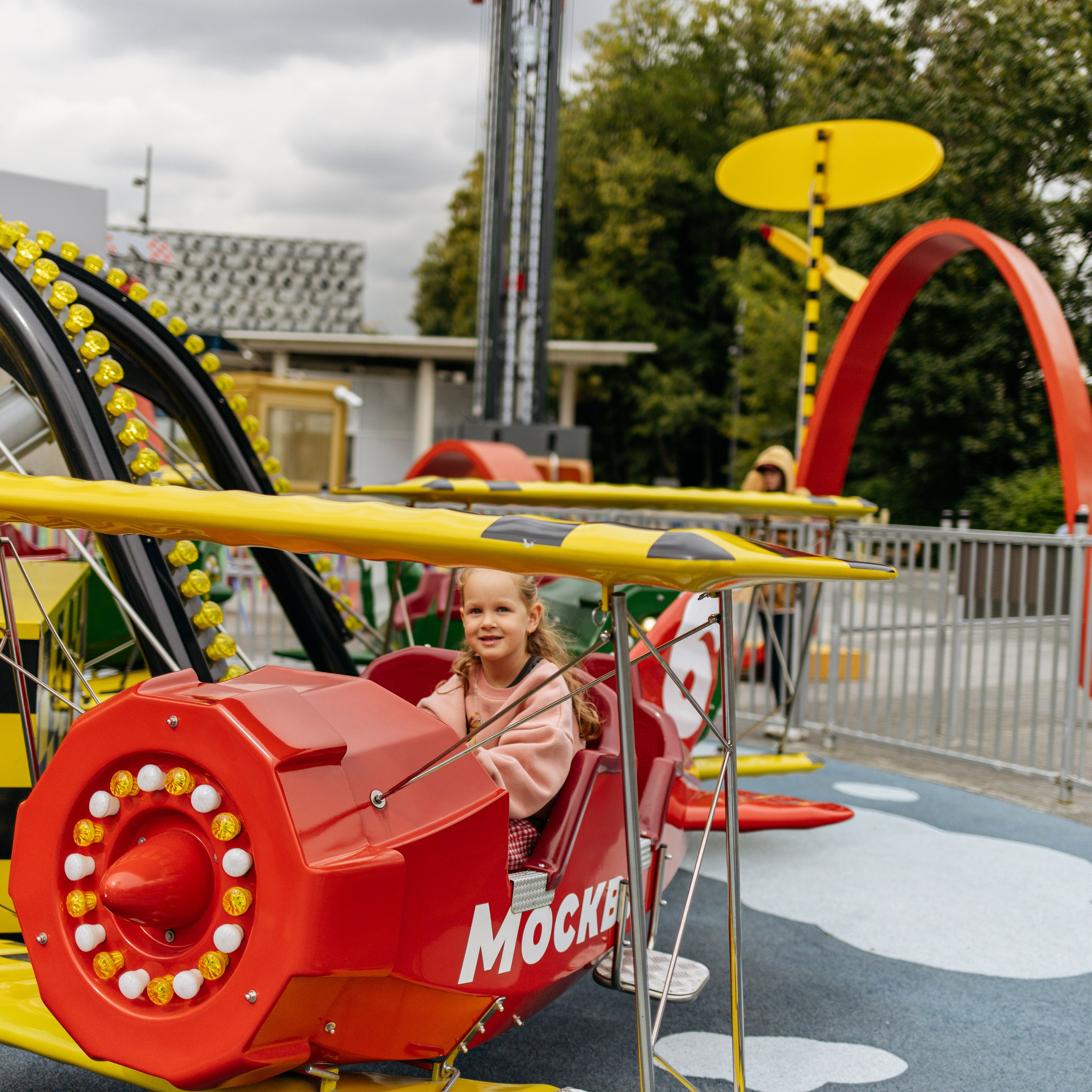 День рождения Василисы (дом, парк)