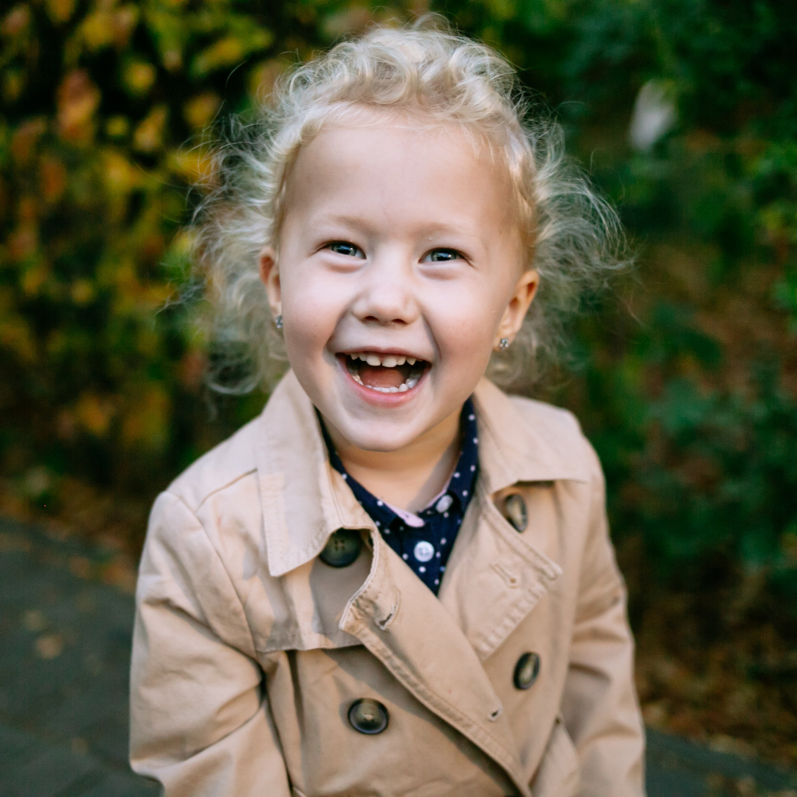 Юля, Анюта, Есения