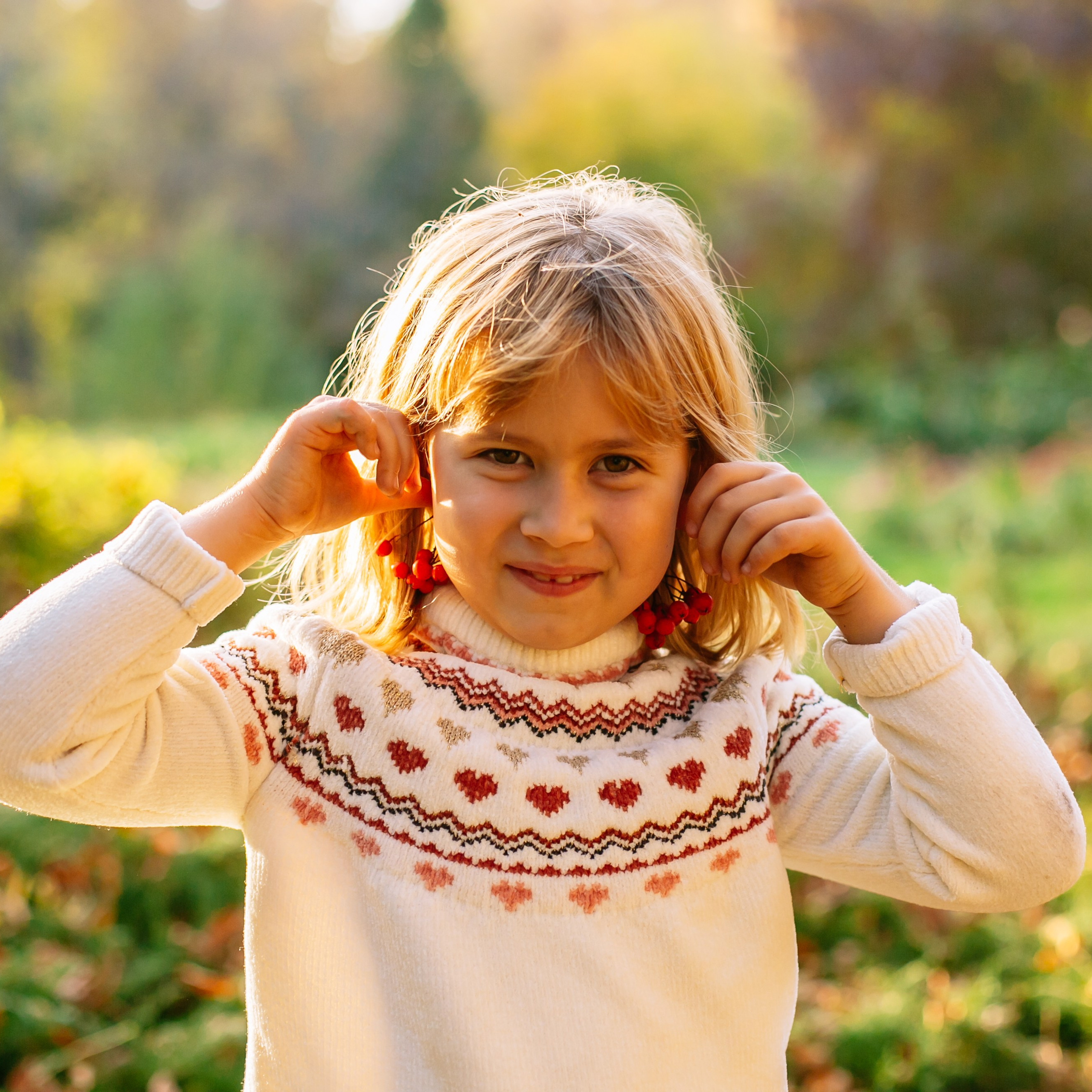 Юля, Анюта, Есения
