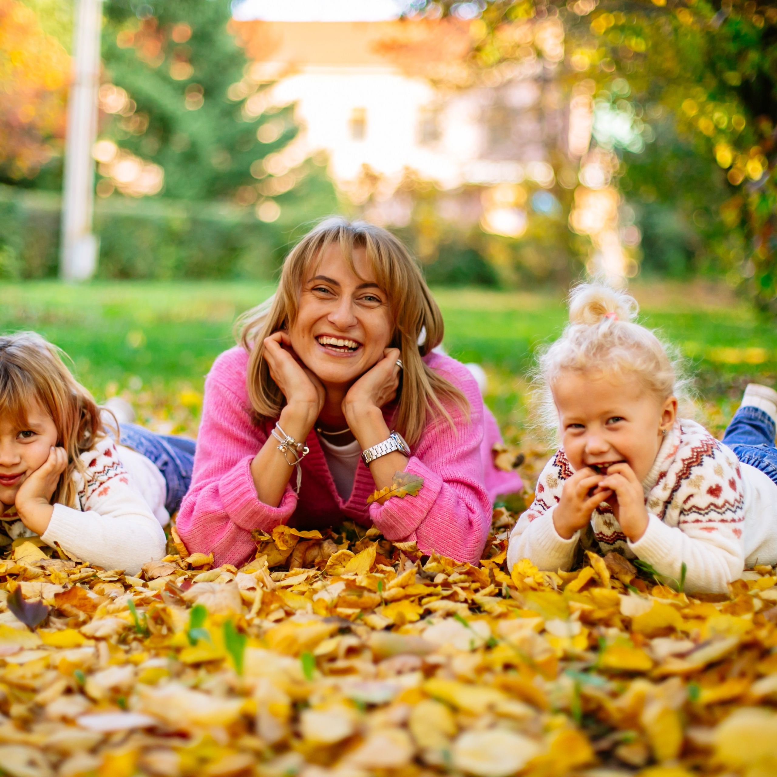 Юля, Анюта, Есения