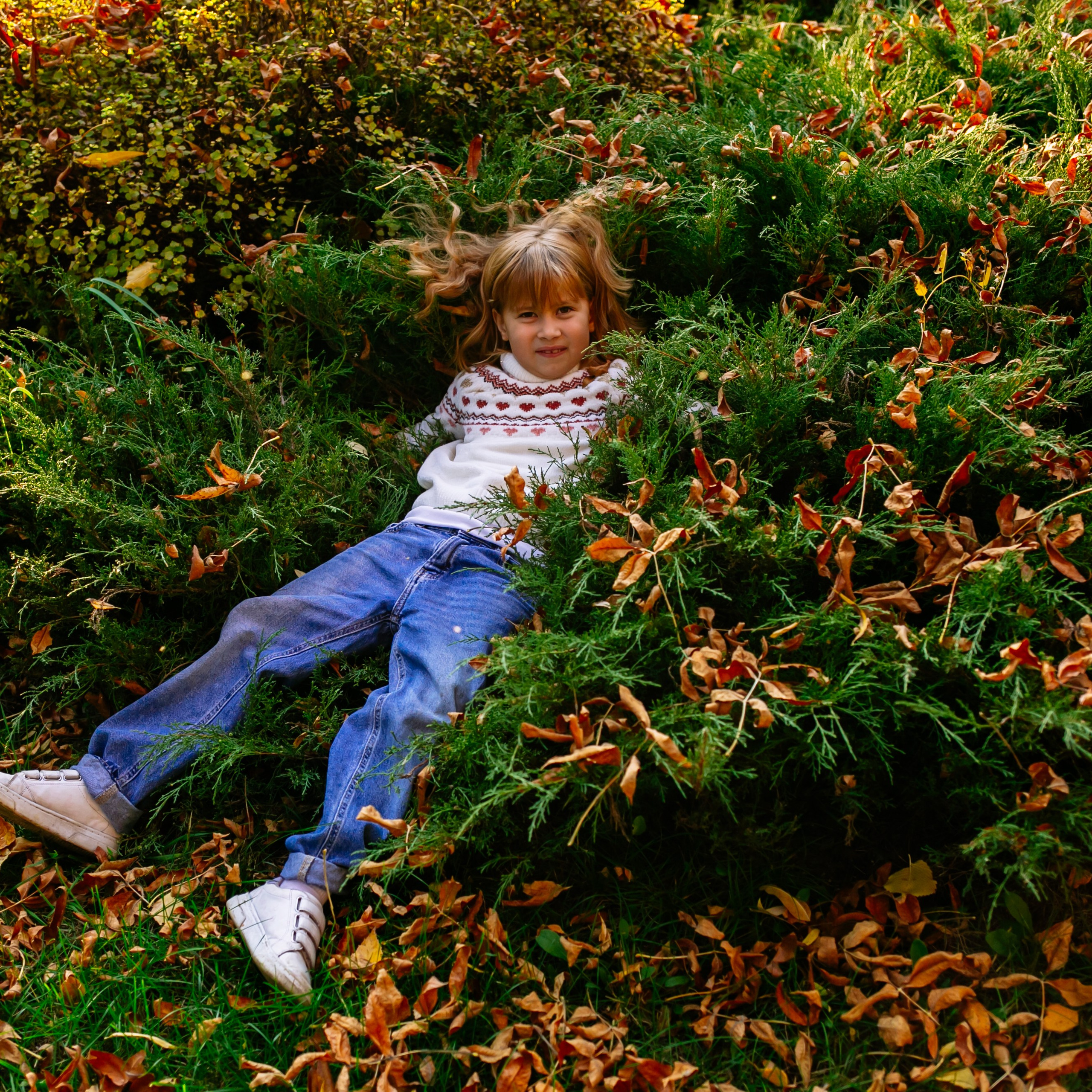 Юля, Анюта, Есения