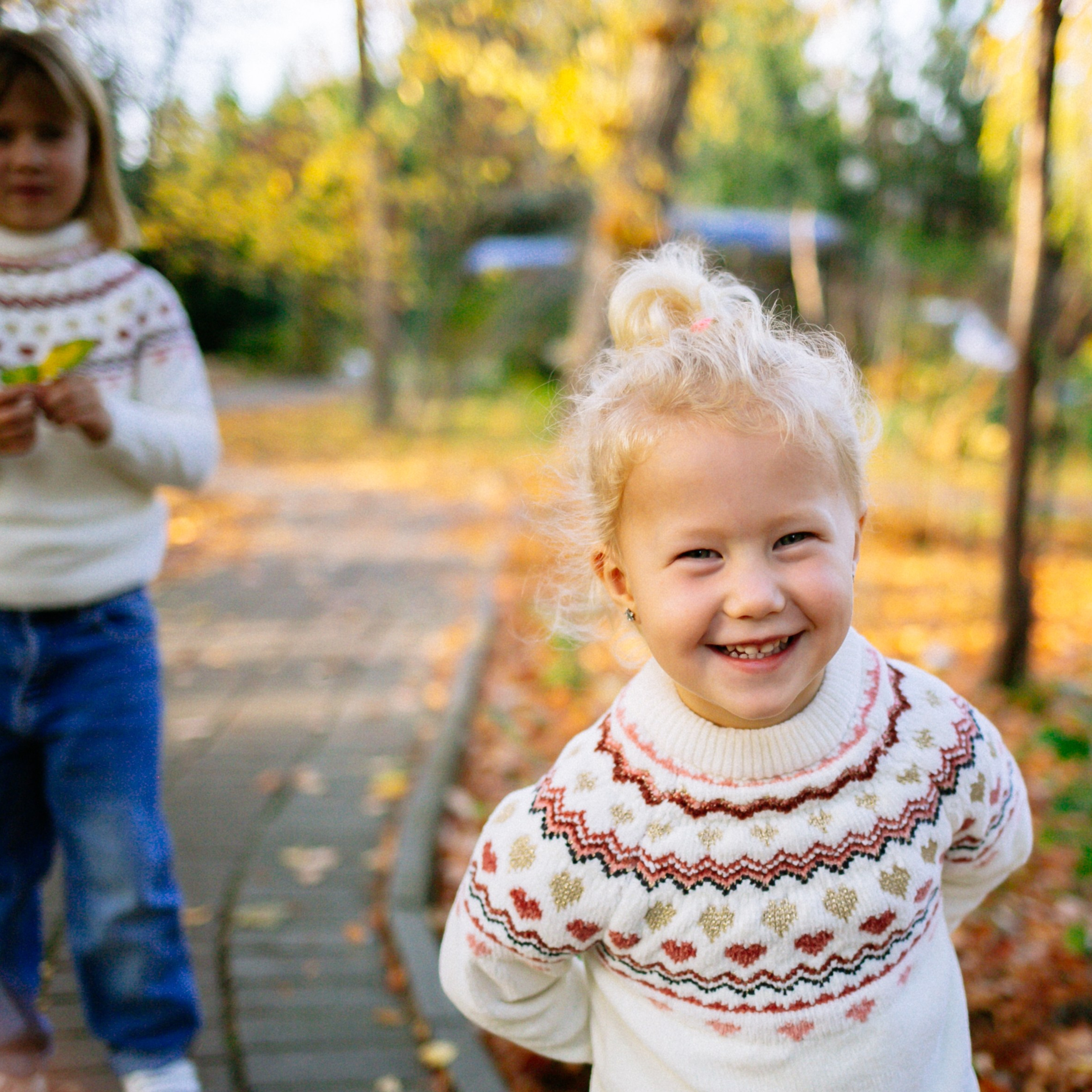 Юля, Анюта, Есения