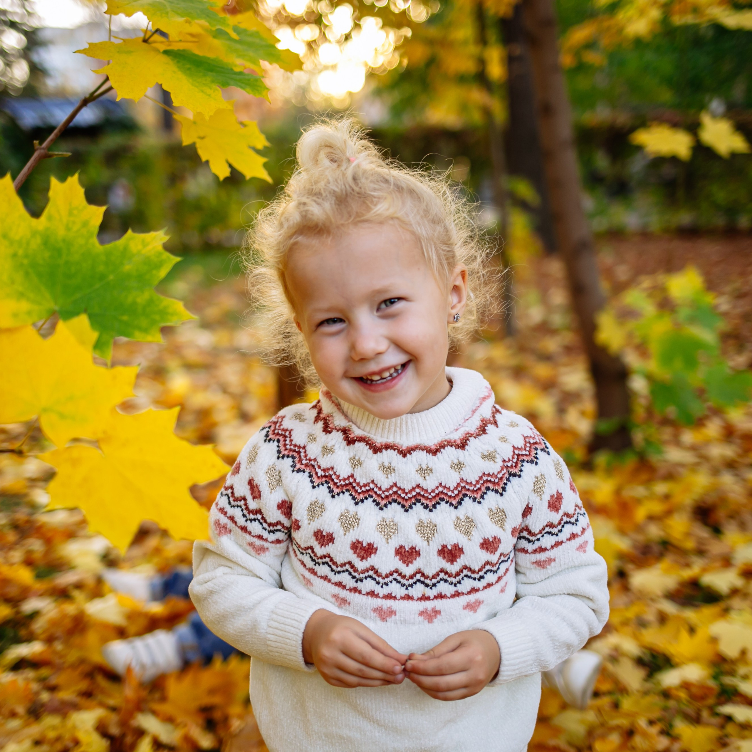 Юля, Анюта, Есения