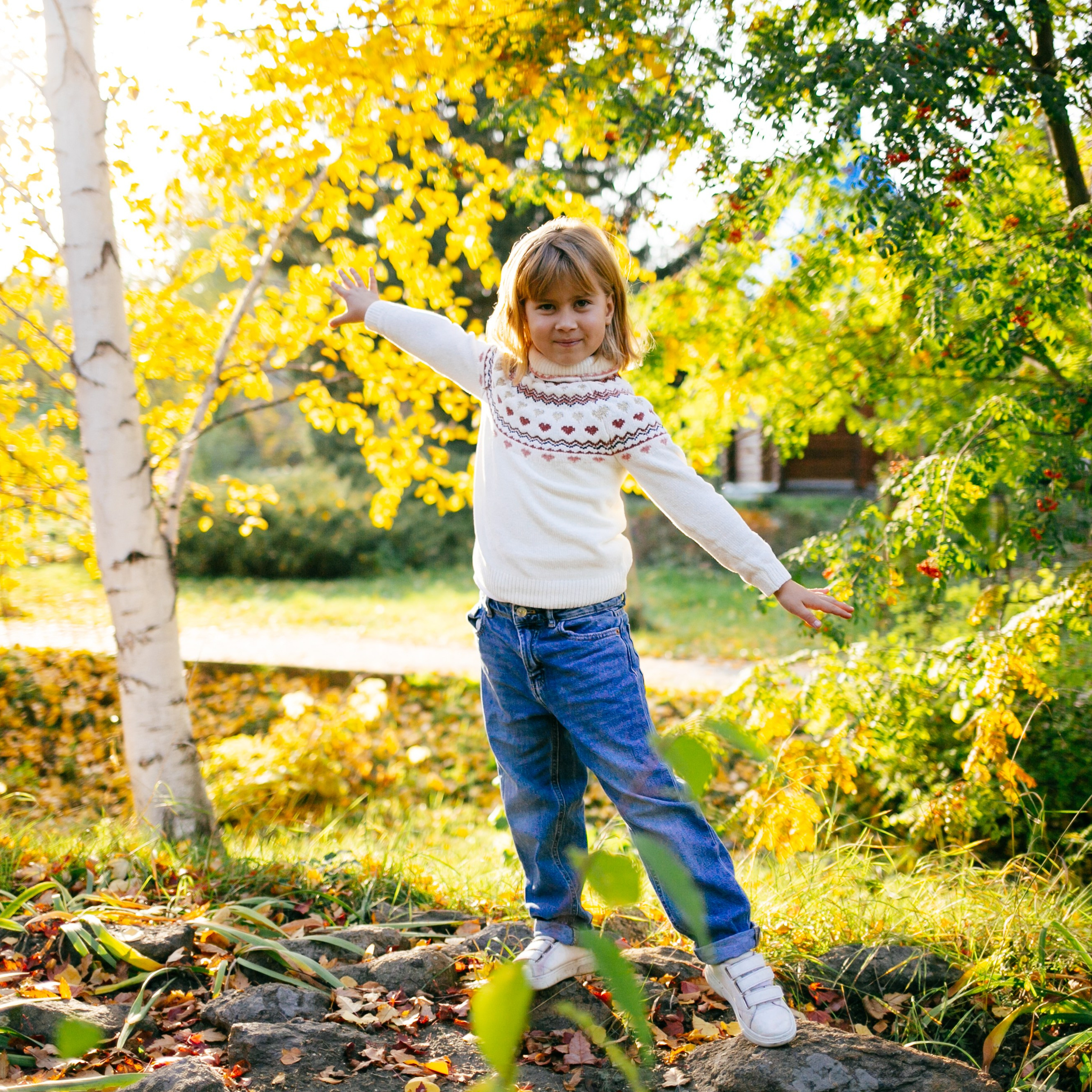 Юля, Анюта, Есения