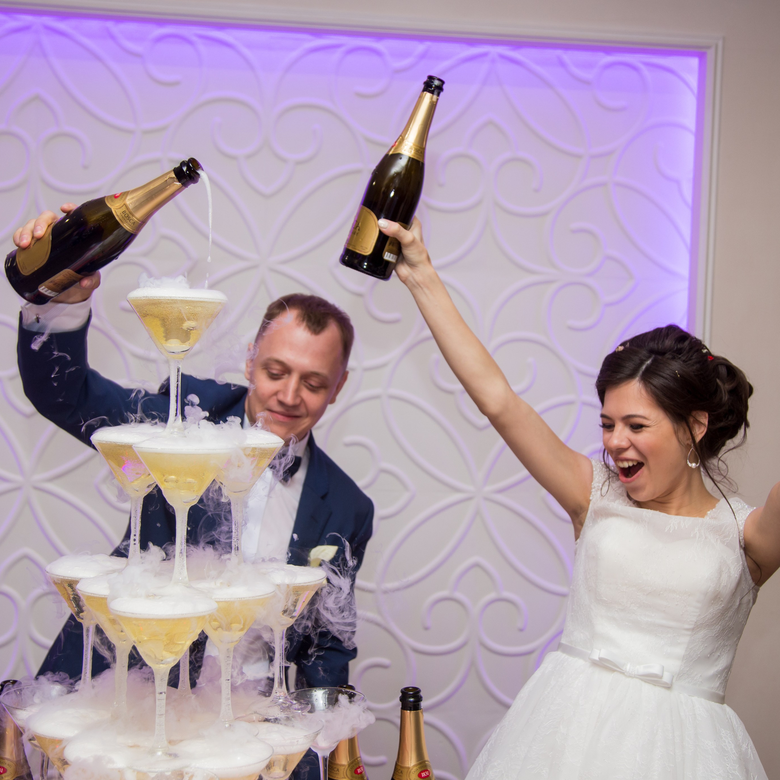 Свадебная съемка в студии и прогулка по парку Александрия