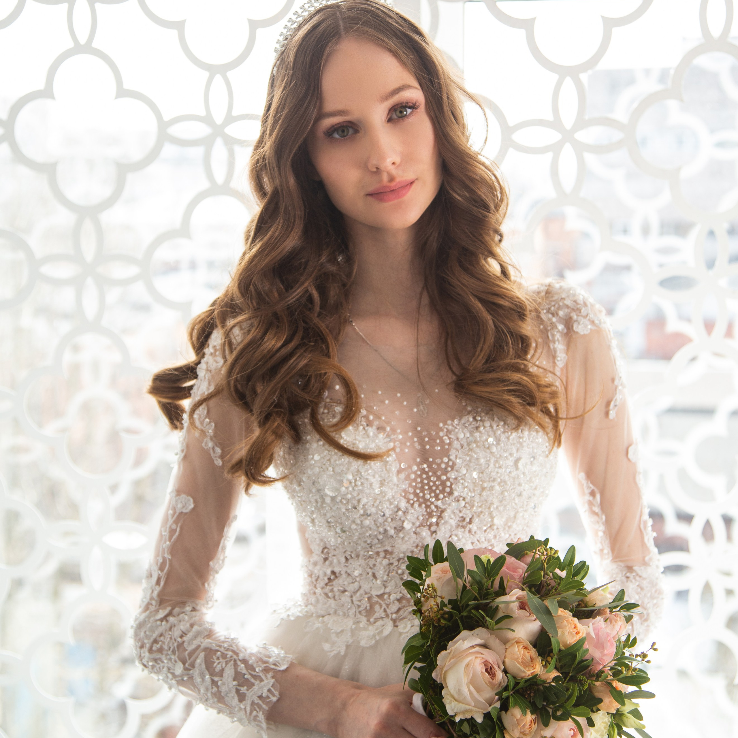 Студийная фотосессия жениха и невесты в Петербурге