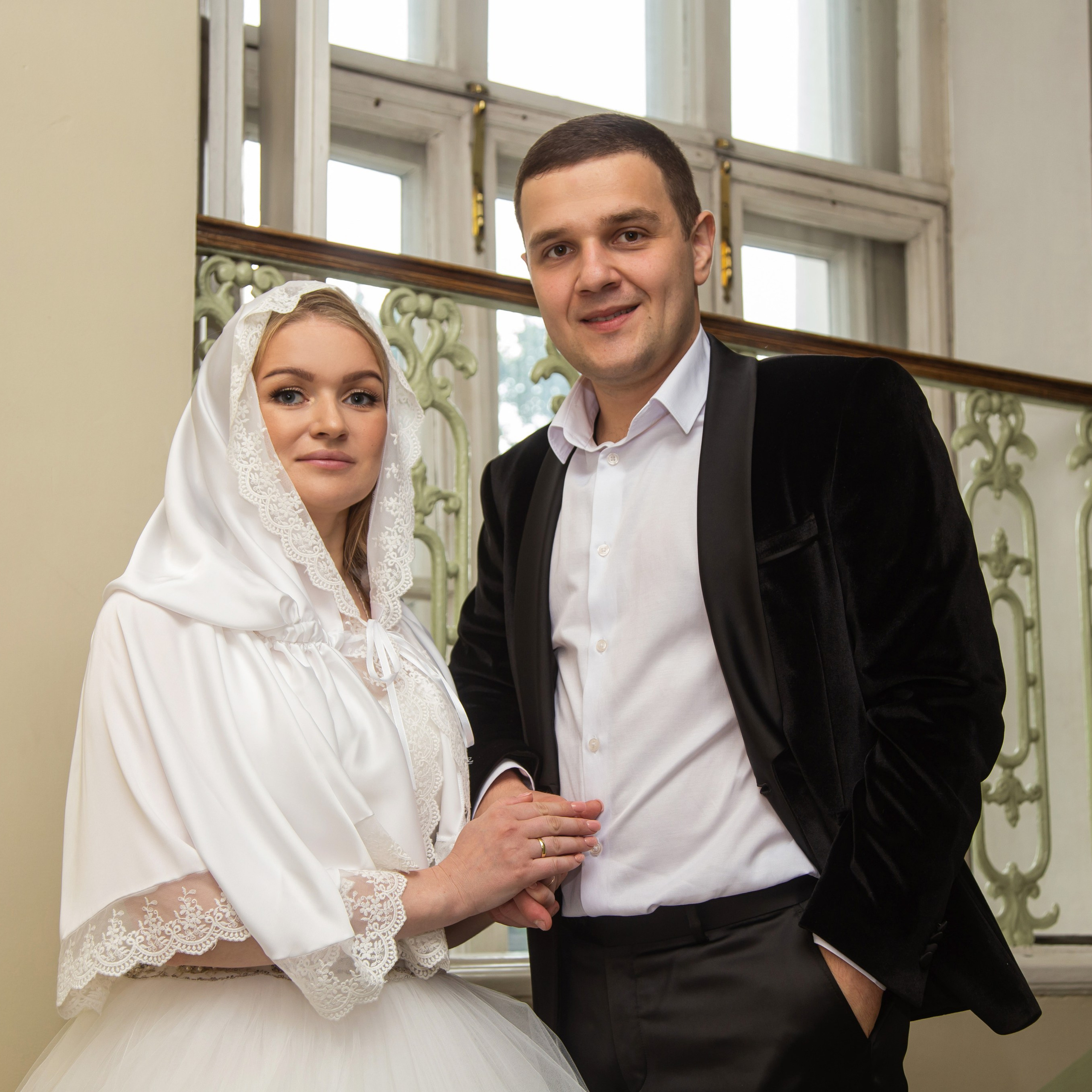 Венчание в храме молодожен