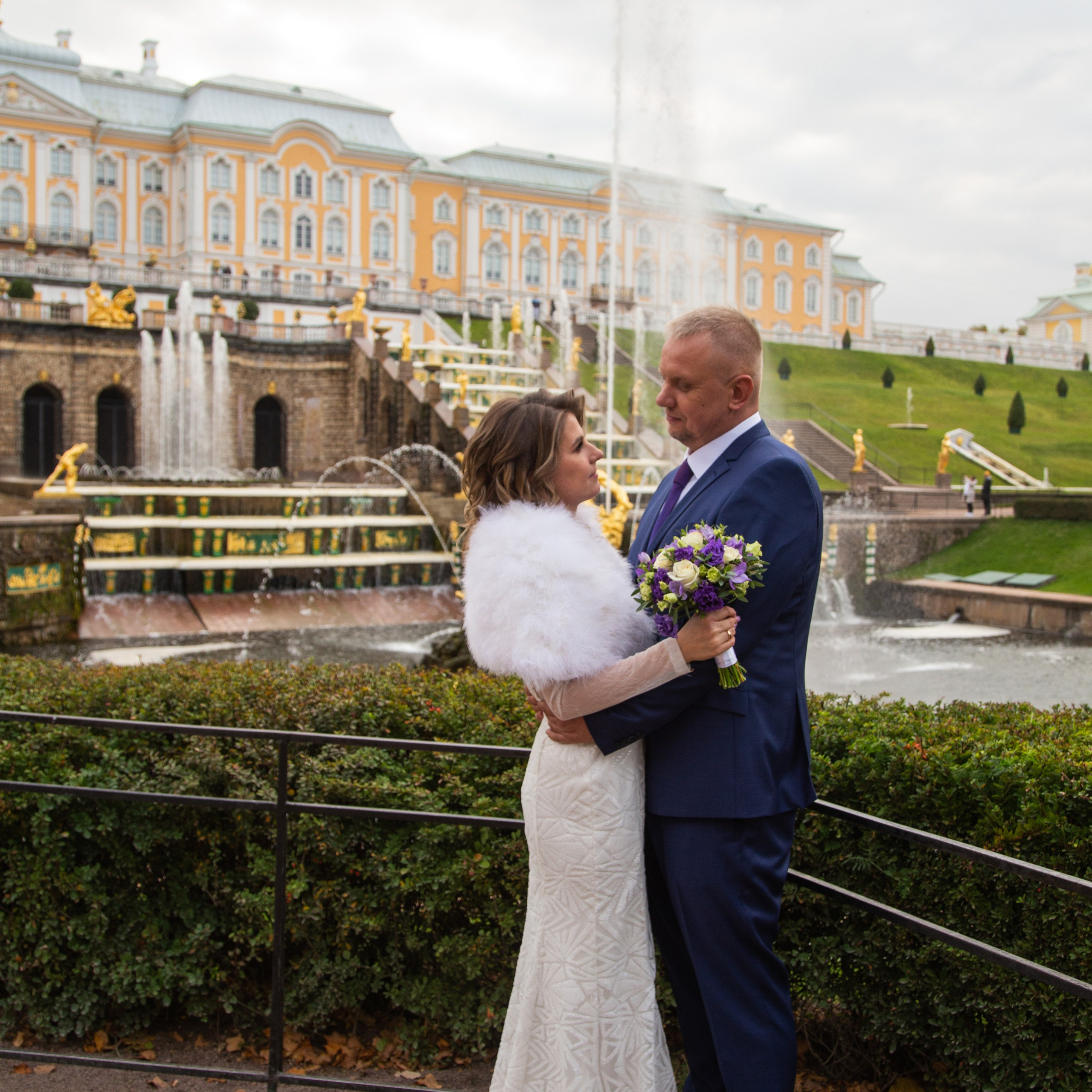 Свадебная фотосессия в Петергофе (Петродворце)