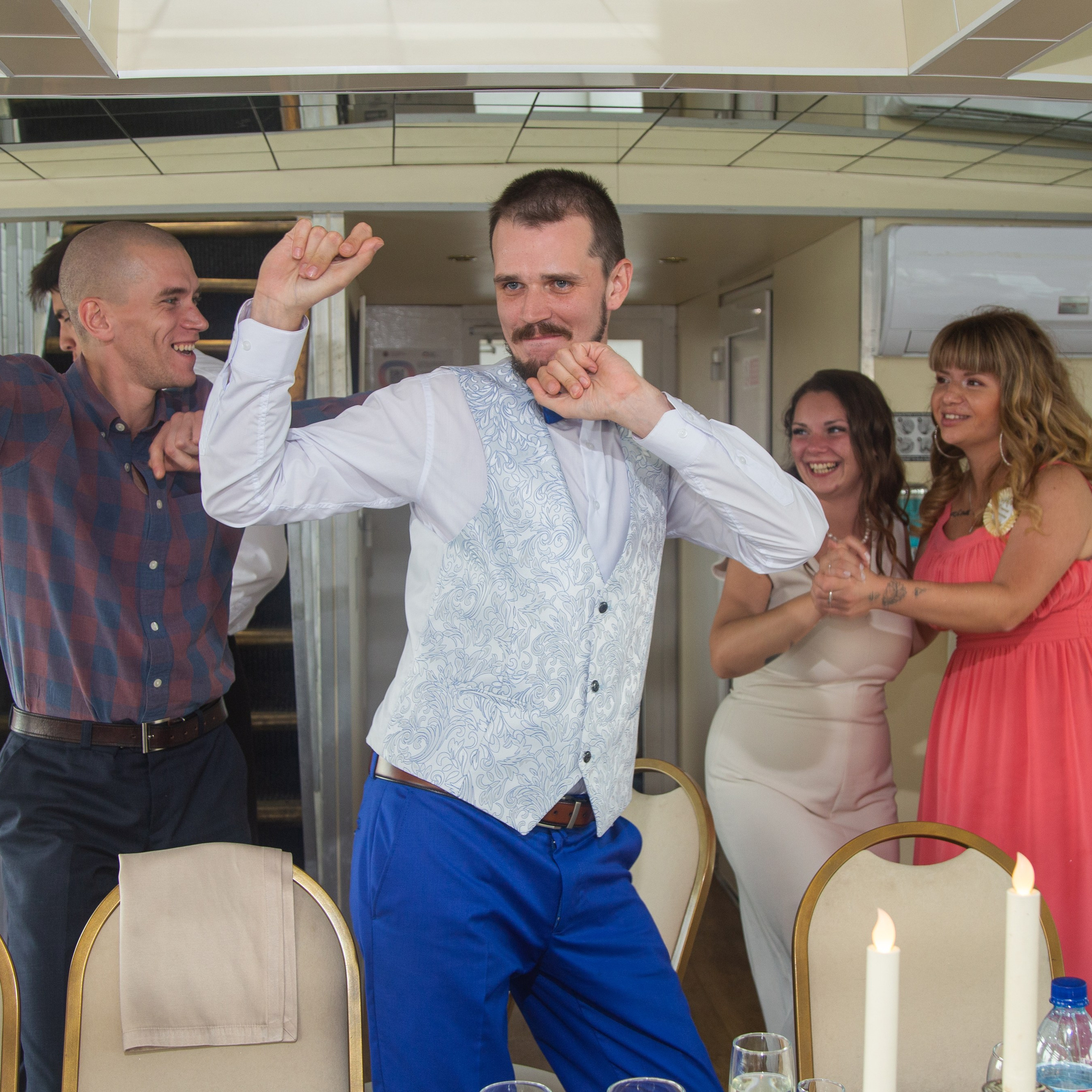 Свадебная фотосъемка на Теплоходе