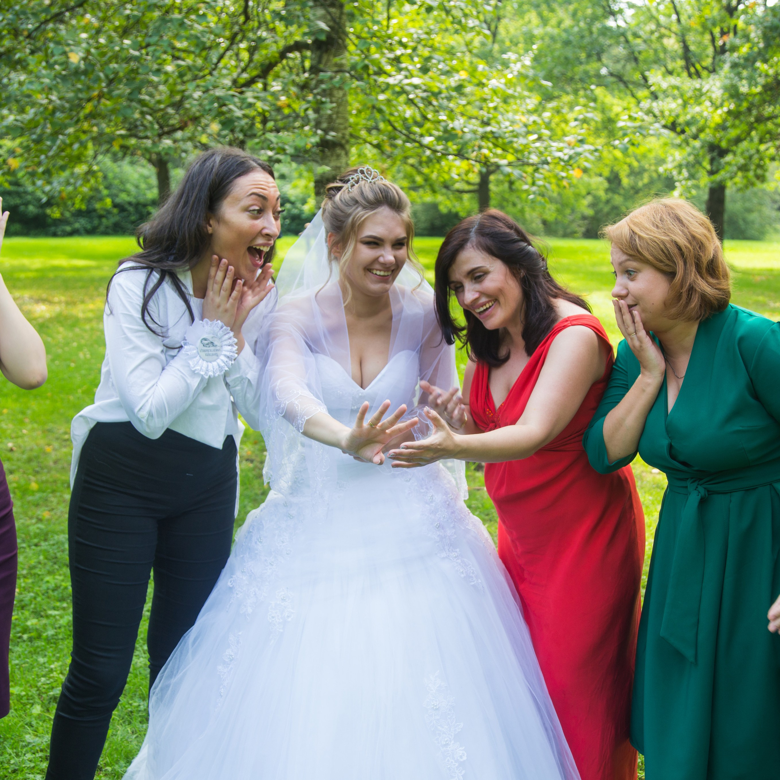 Свадебная съемка в Загсе Стародеревенская 5 и прогулка по Елагину острову