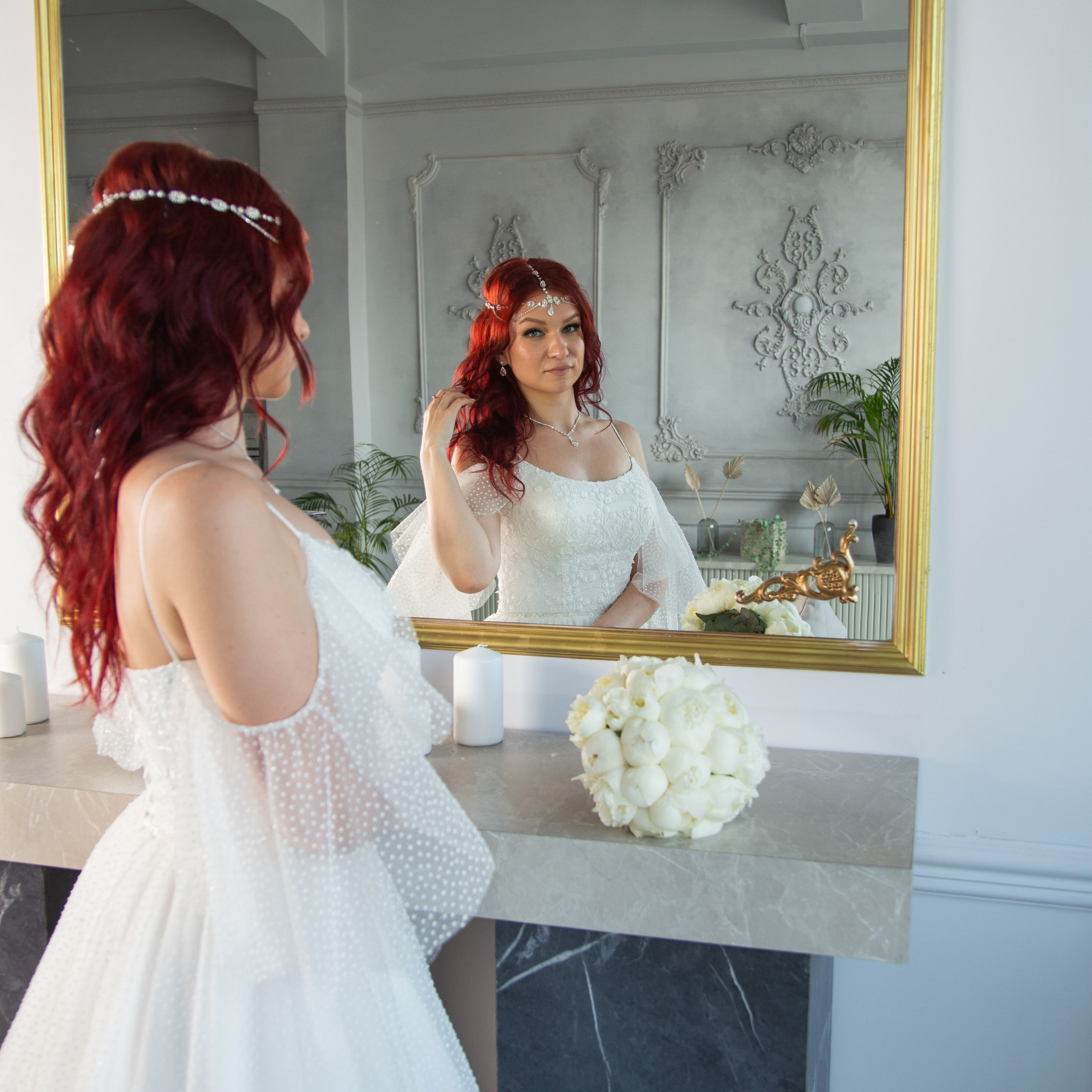 Свадебные фотографии в студии Петербурга