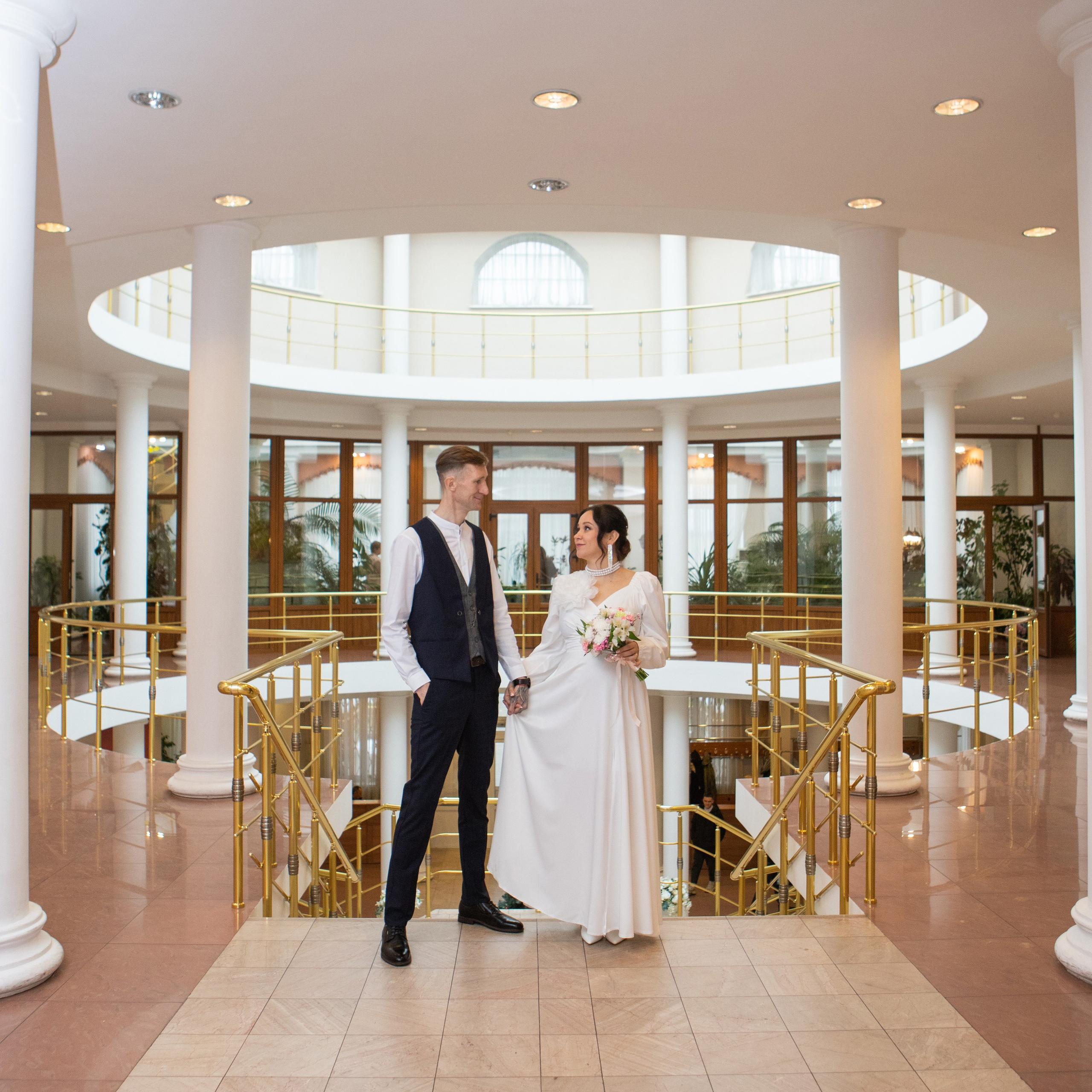 Фотосессия свадьбы в Загсе Приморского района