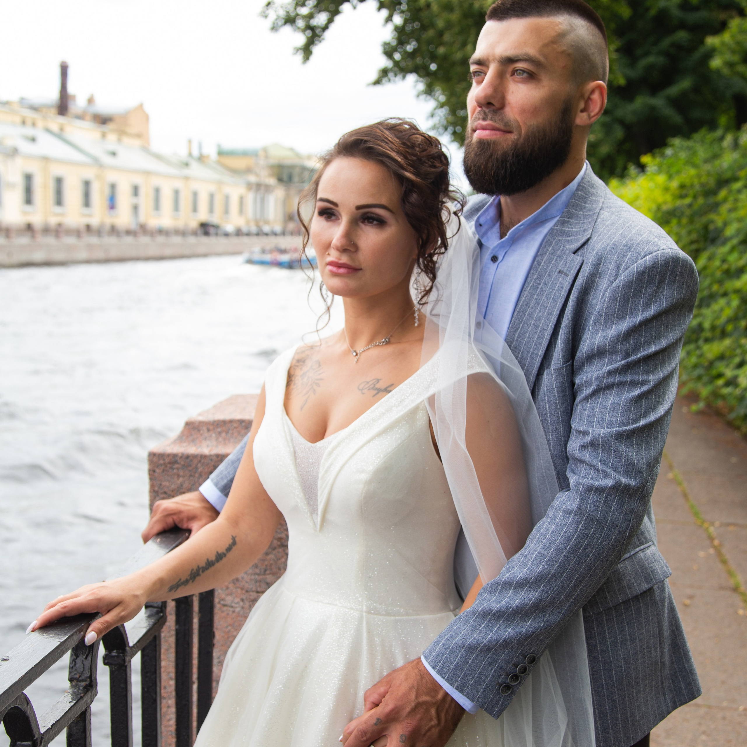 Свадебная фото прогулка по центру Санкт-Петербурга