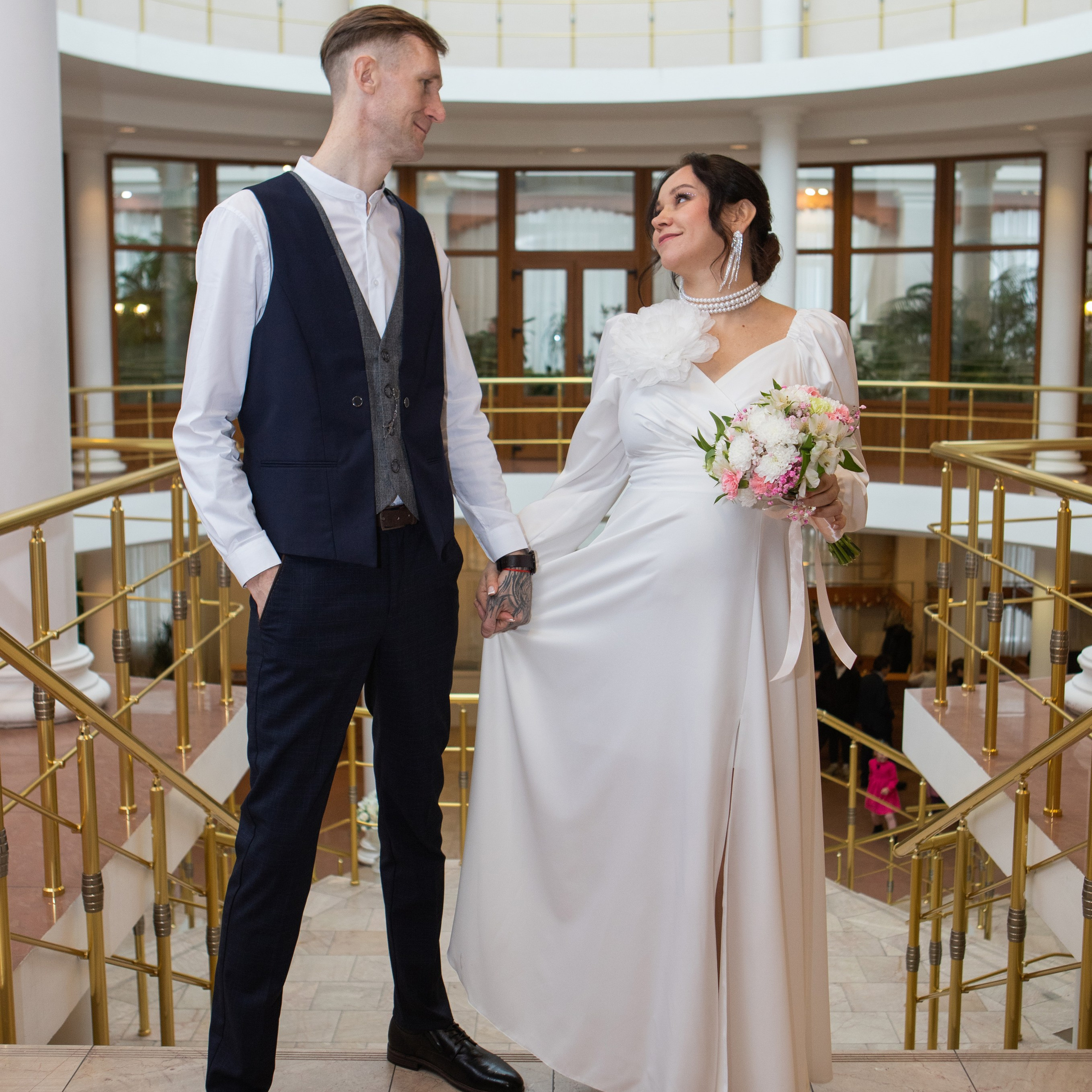 Фотосессия свадьбы в Загсе Приморского района