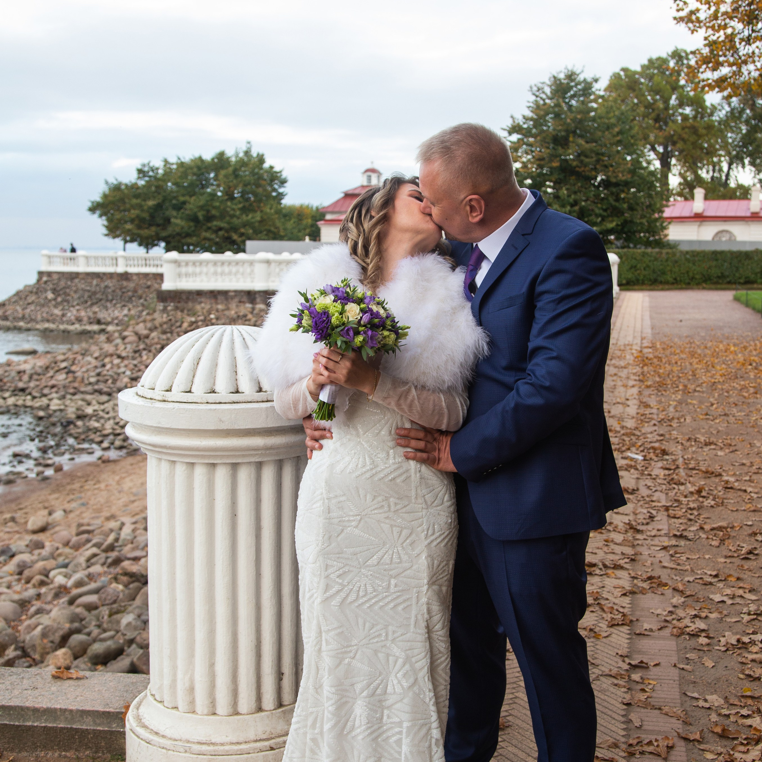 Свадебная фотосессия в Петергофе (Петродворце)