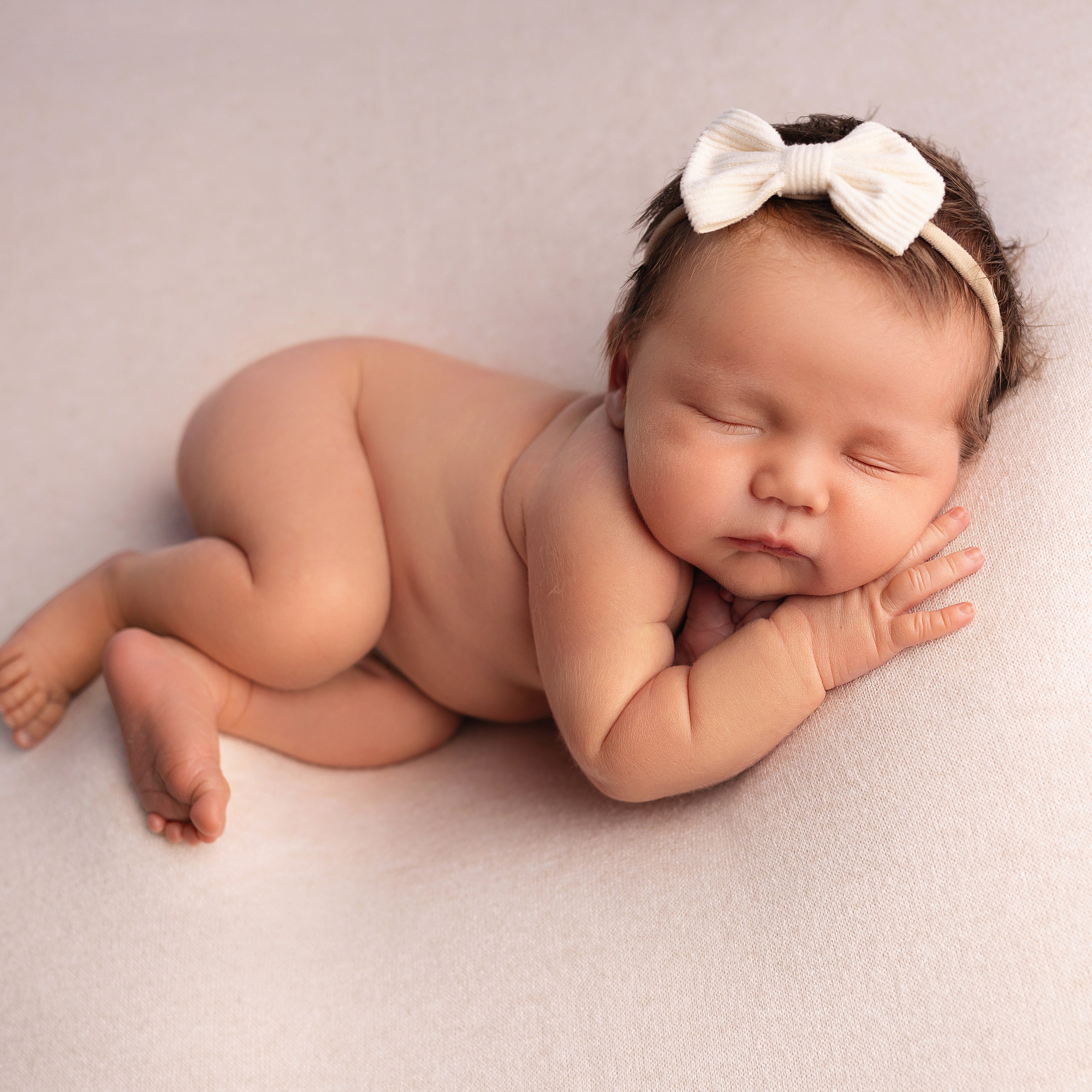 Отзывы родителей о фотосъемке малышей в Омской области. Лучше чем у Столярова. Фотограф новорожденных малышей в Омске и Омской области Эльвира Камаева