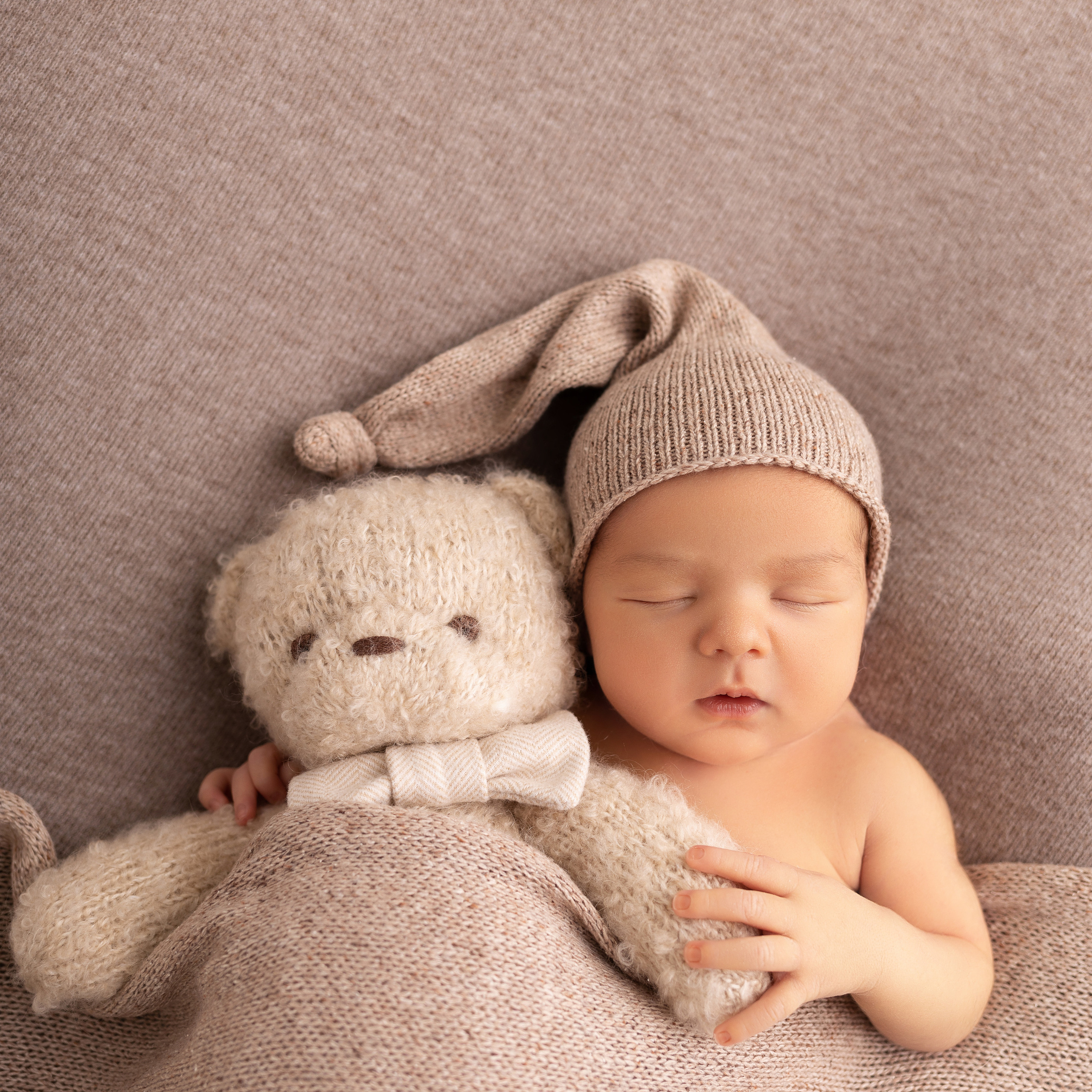 Отзывы родителей о фотосъемке малышей в Омской области. Лучше чем у Столярова. Фотограф новорожденных малышей в Омске и Омской области Эльвира Камаева