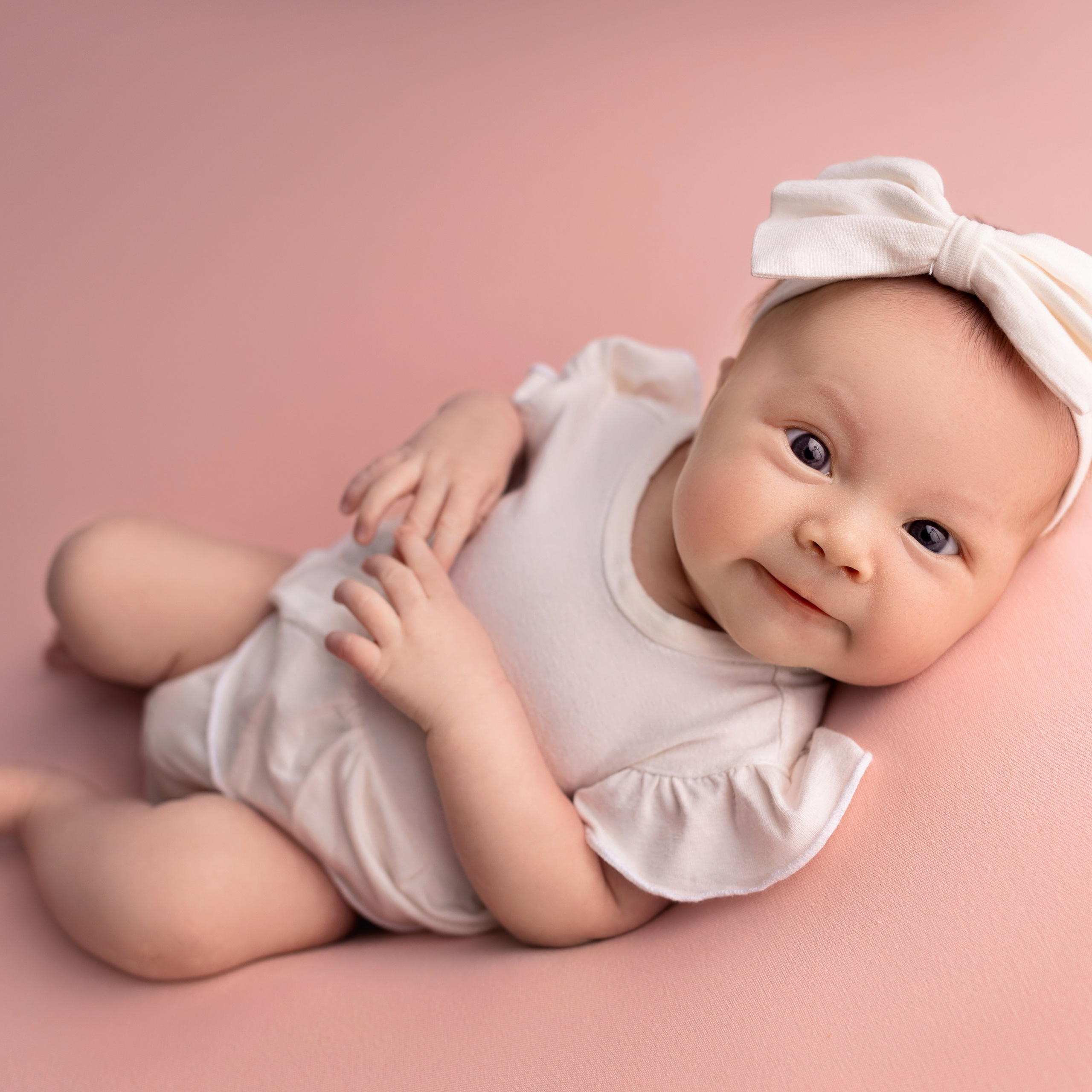 Отзывы родителей о фотосъемке малышей в Омской области. Лучше чем у Столярова. Фотограф новорожденных малышей в Омске и Омской области Эльвира Камаева