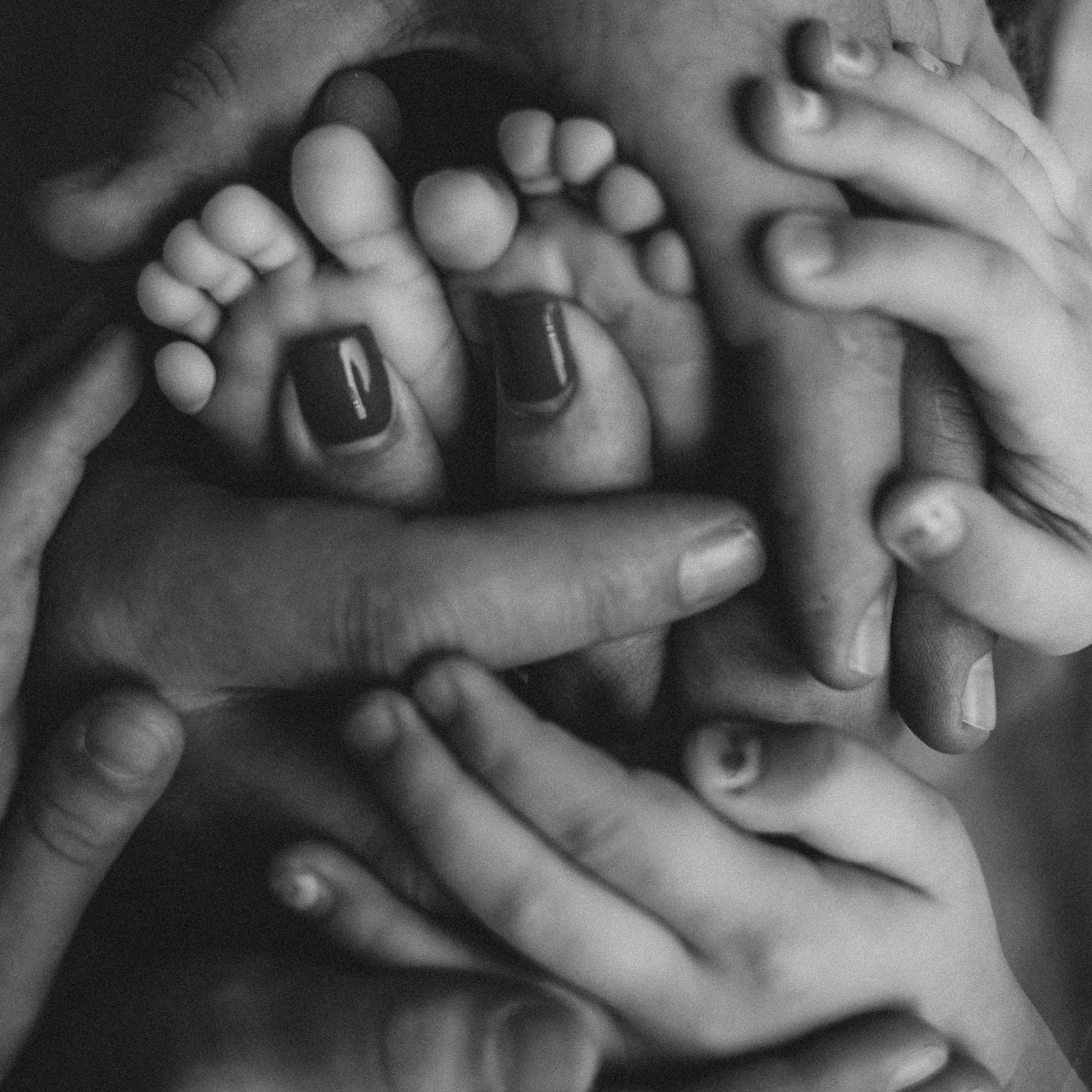 Отзывы родителей о фотосъемке малышей в Омской области. Лучше чем у Столярова. Фотограф новорожденных малышей в Омске и Омской области Эльвира Камаева