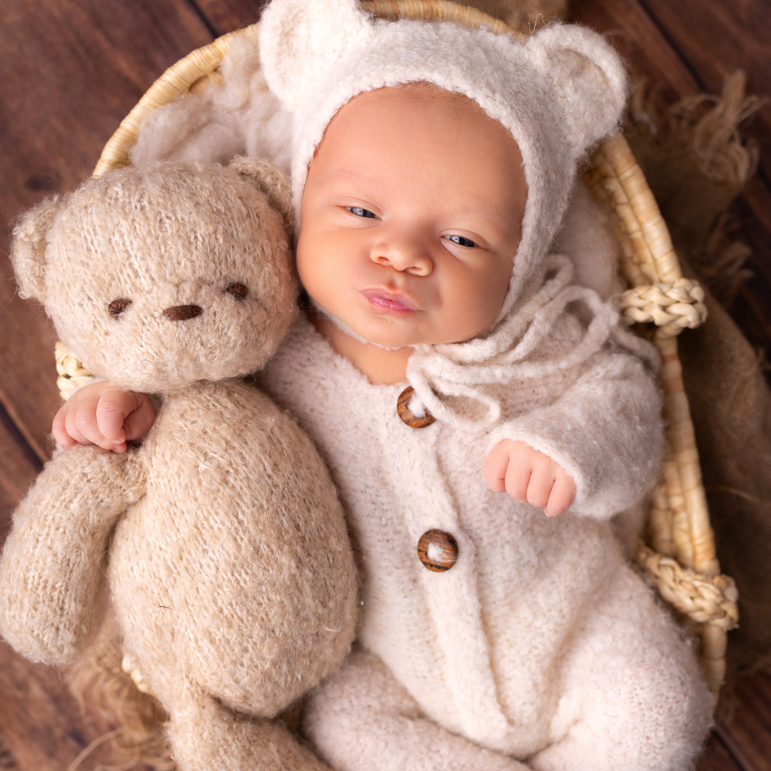 Отзывы родителей о фотосъемке малышей в Омской области. Лучше чем у Столярова. Фотограф новорожденных малышей в Омске и Омской области Эльвира Камаева