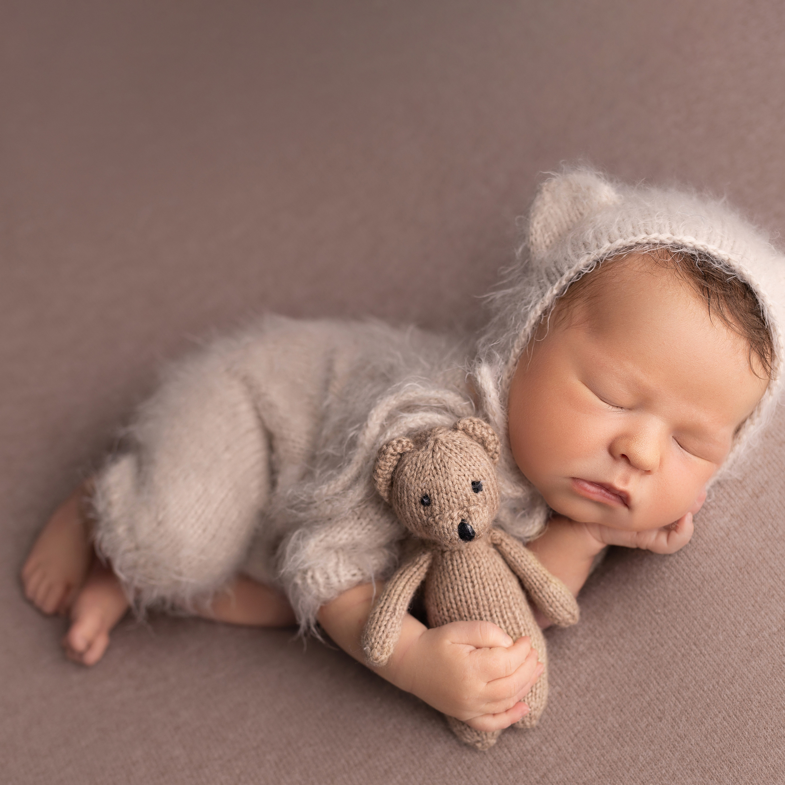 Отзывы родителей о фотосъемке малышей в Омской области. Лучше чем у Столярова. Фотограф новорожденных малышей в Омске и Омской области Эльвира Камаева