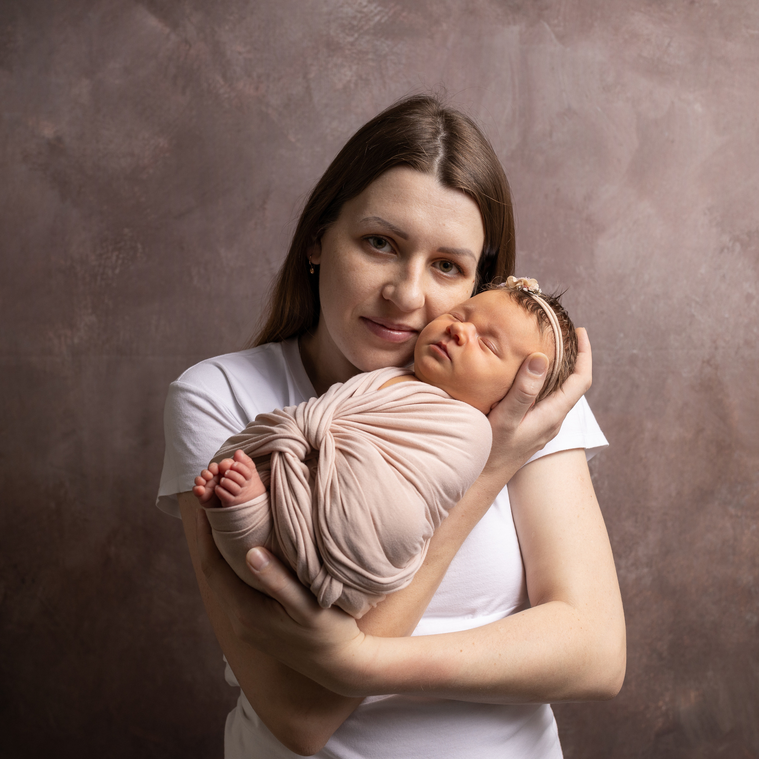 Отзывы родителей о фотосъемке малышей в Омской области. Лучше чем у Столярова. Фотограф новорожденных малышей в Омске и Омской области Эльвира Камаева