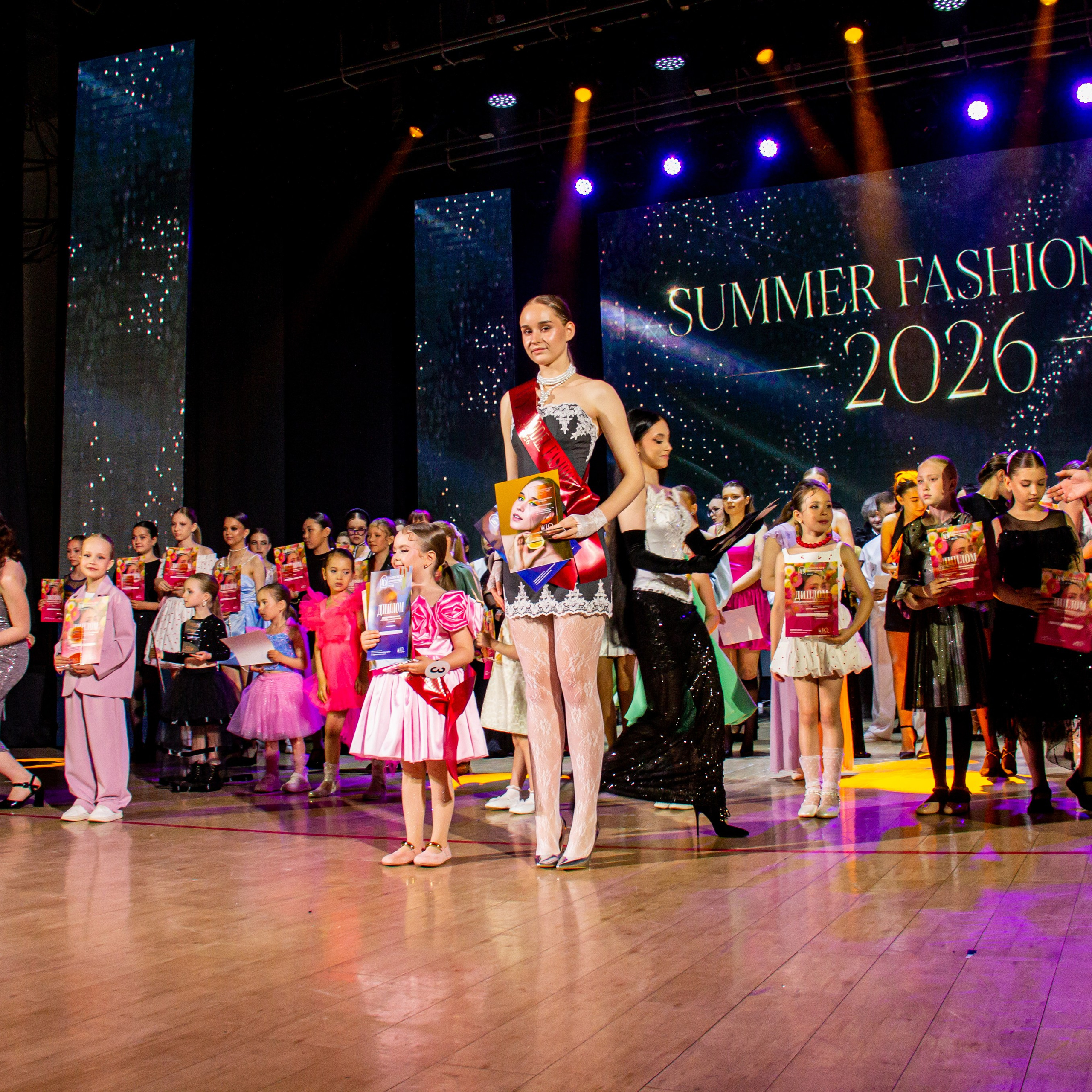 FASHION DAY 2026 | O Vorobey — «Сфоткай»