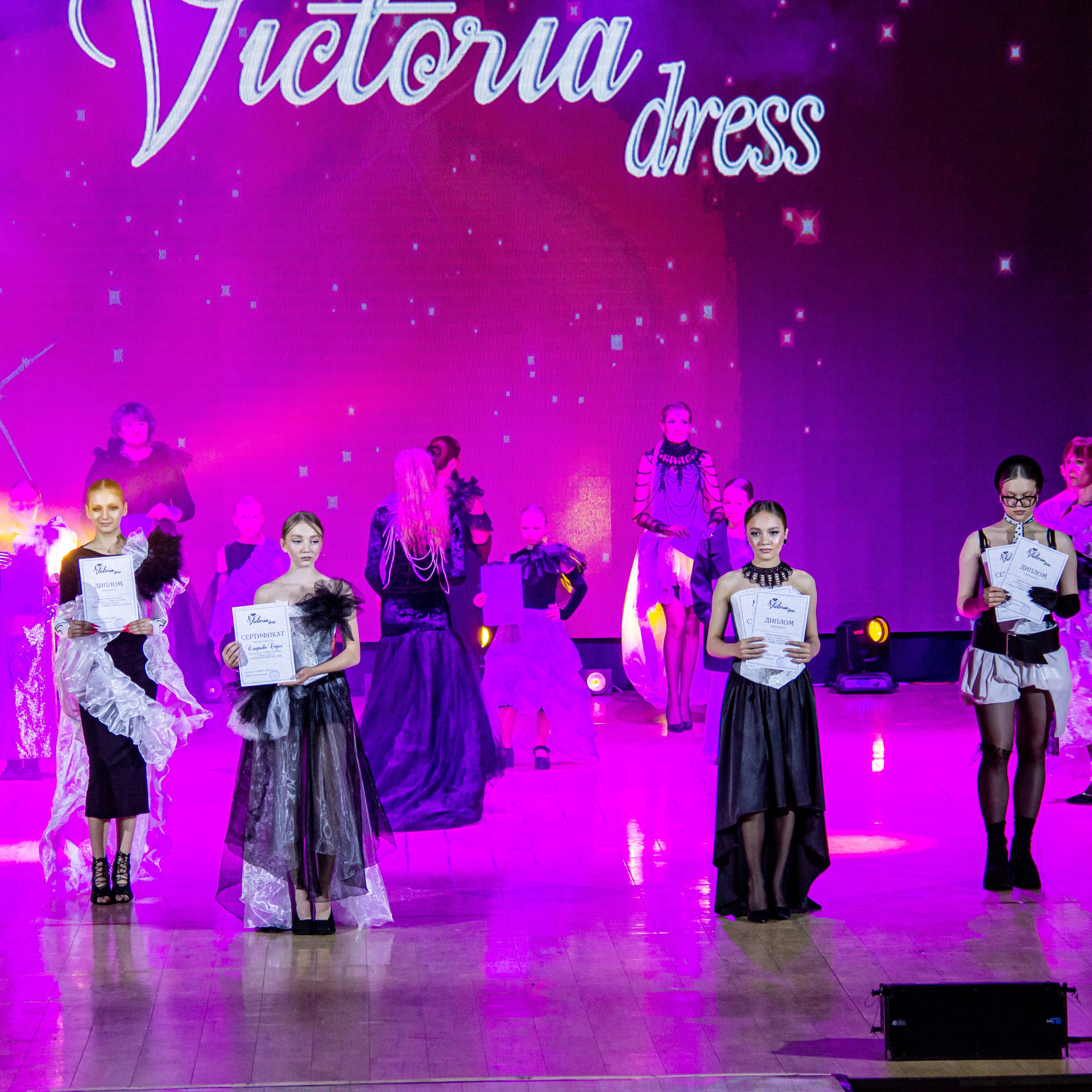 FASHION DAY 2026 | O Vorobey — «Сфоткай»