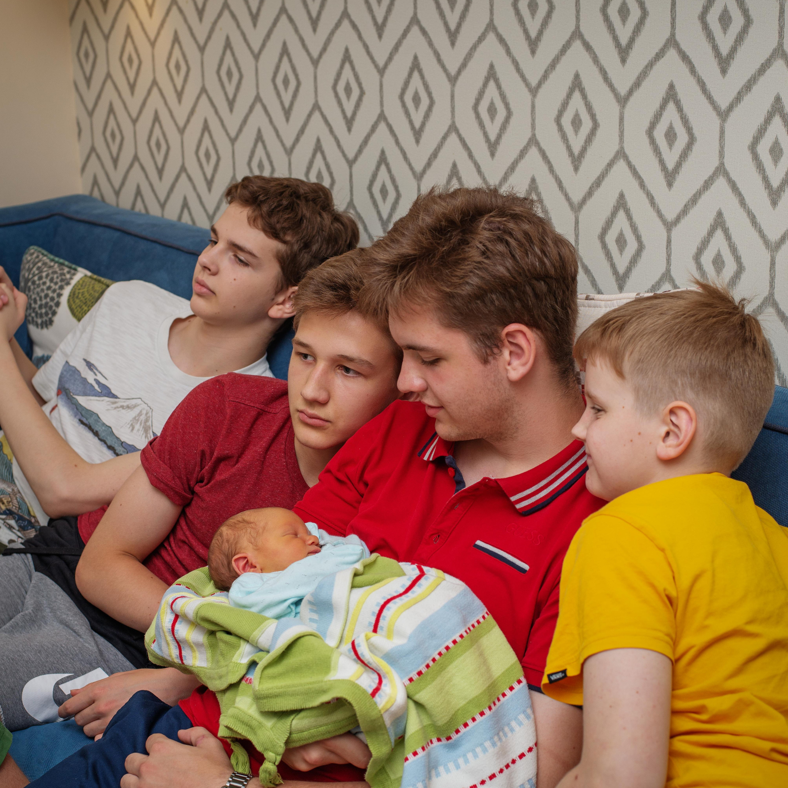 Шестой братик