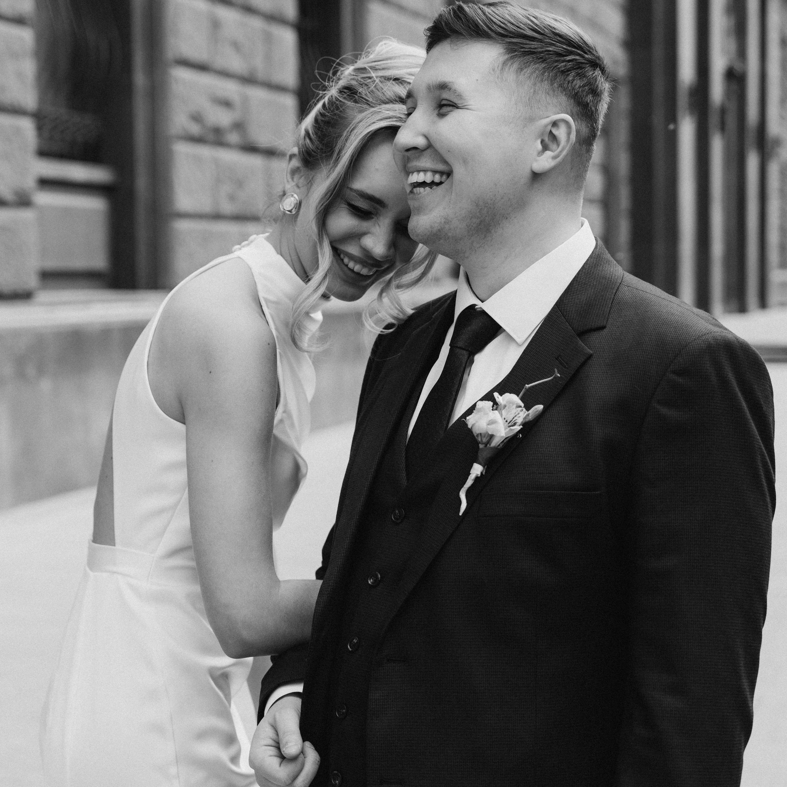 N&E