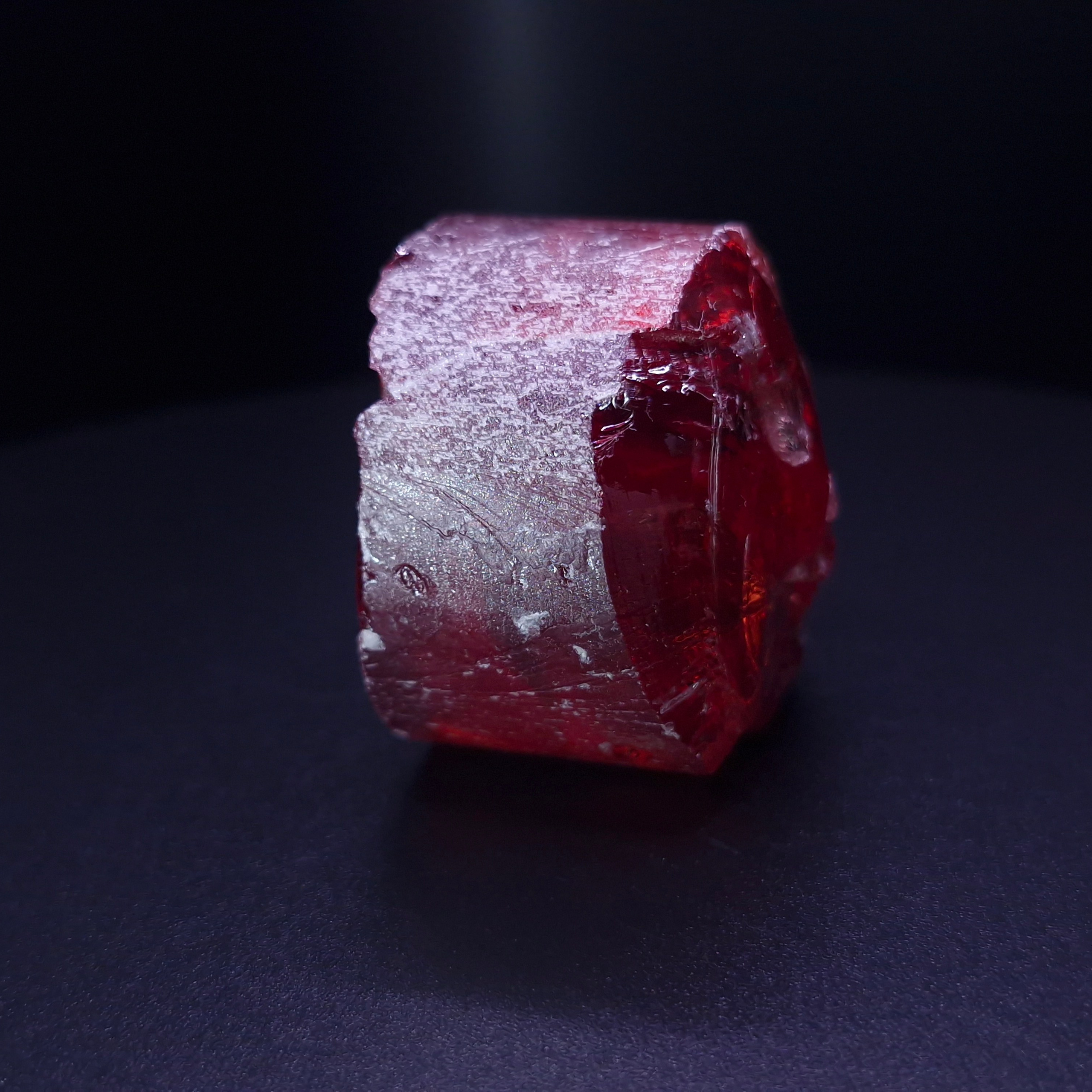 Алюмо иттриевый гранат red yag. YAG garnet иттрий алюминиевый гранат ИАГ