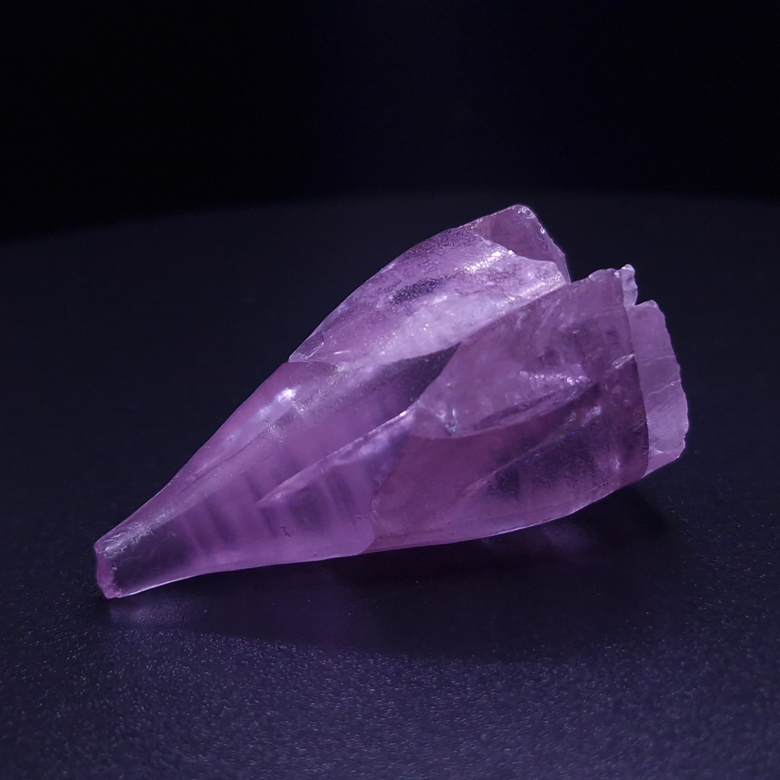 Искусственный гранат YAG. YAG garnet иттрий алюминиевый гранат ИАГ