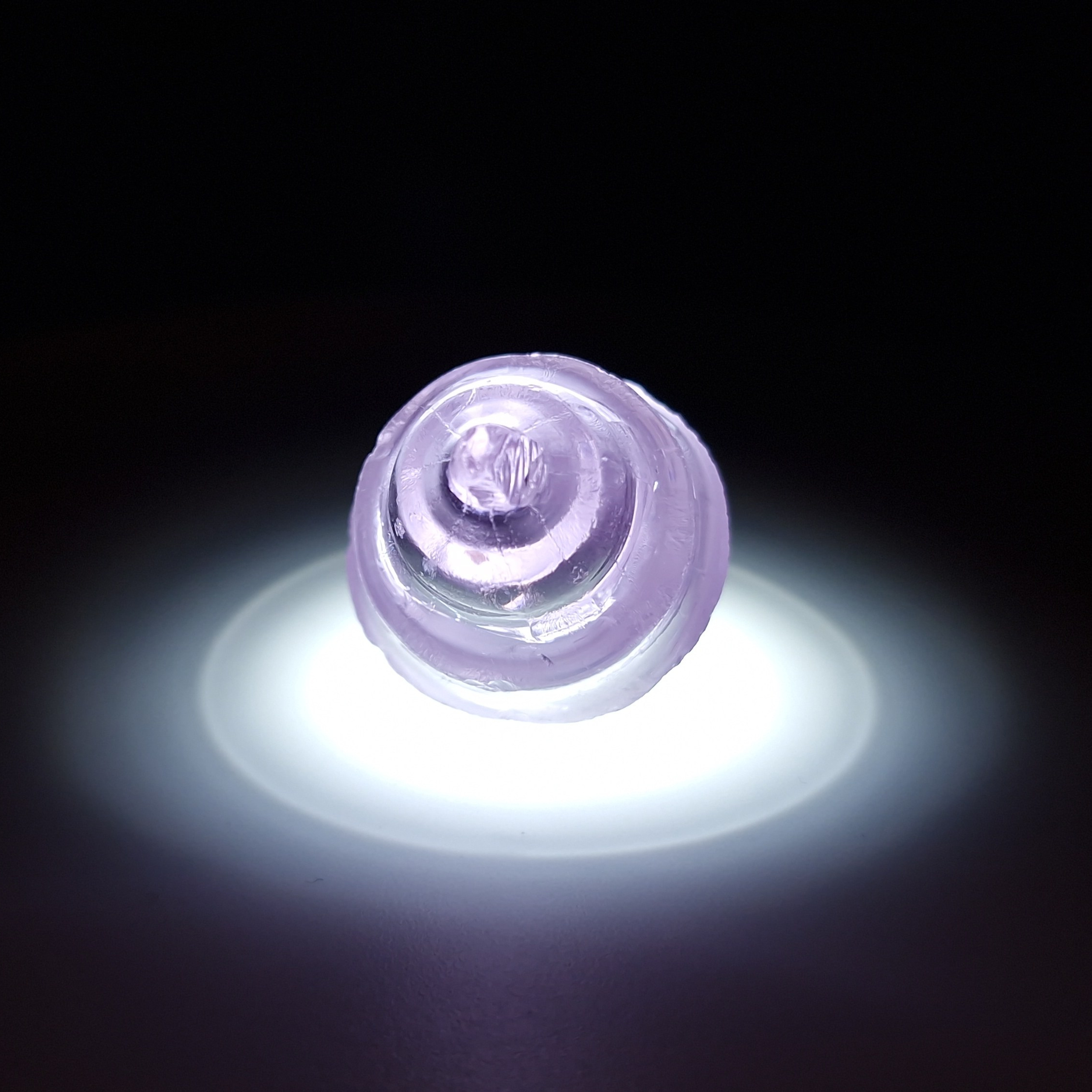 Фиолетовый камень гранат garnet purple. YAG garnet иттрий алюминиевый гранат ИАГ