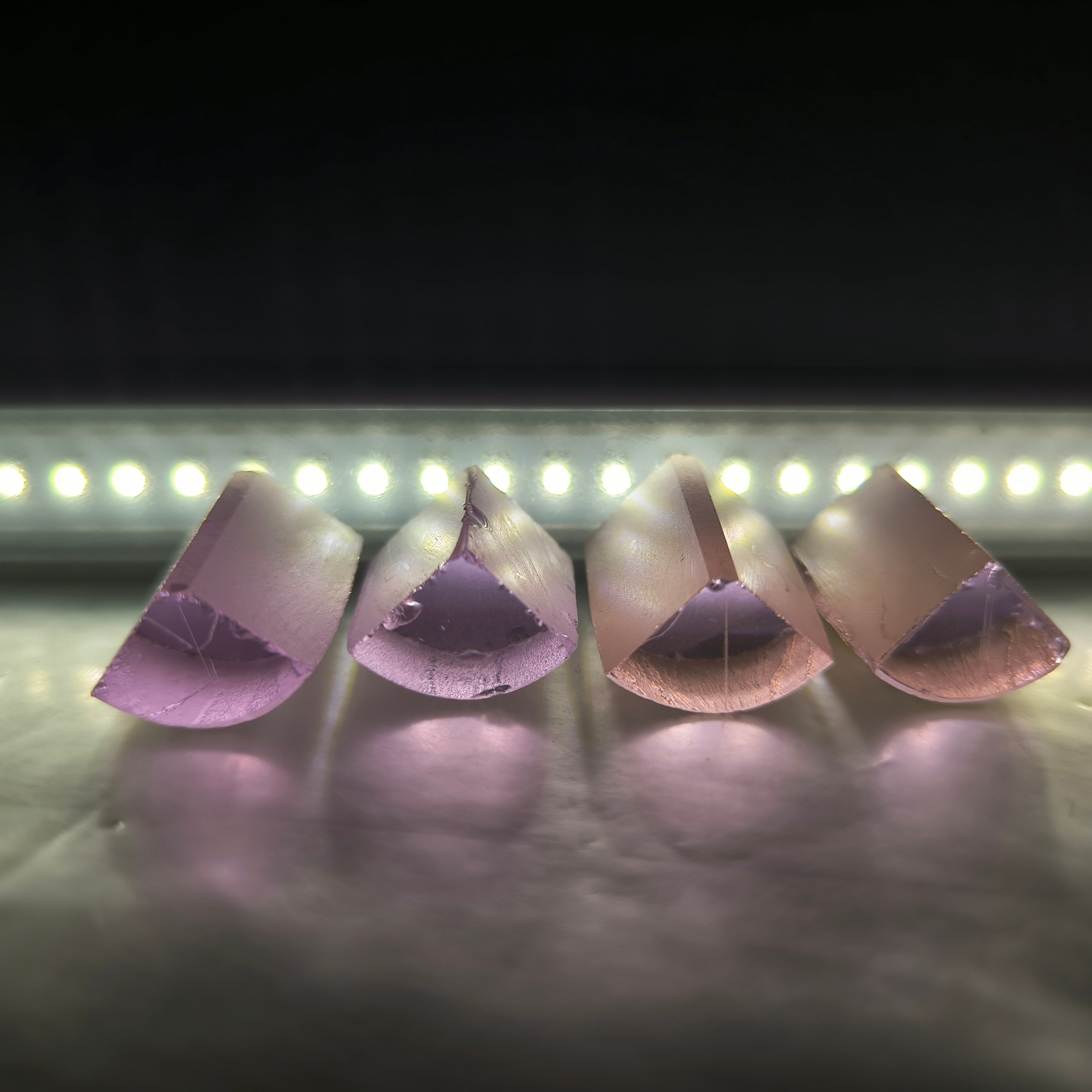 Призмы иттрий алюминиевый ИАГ гранат. YAG garnet иттрий алюминиевый гранат ИАГ