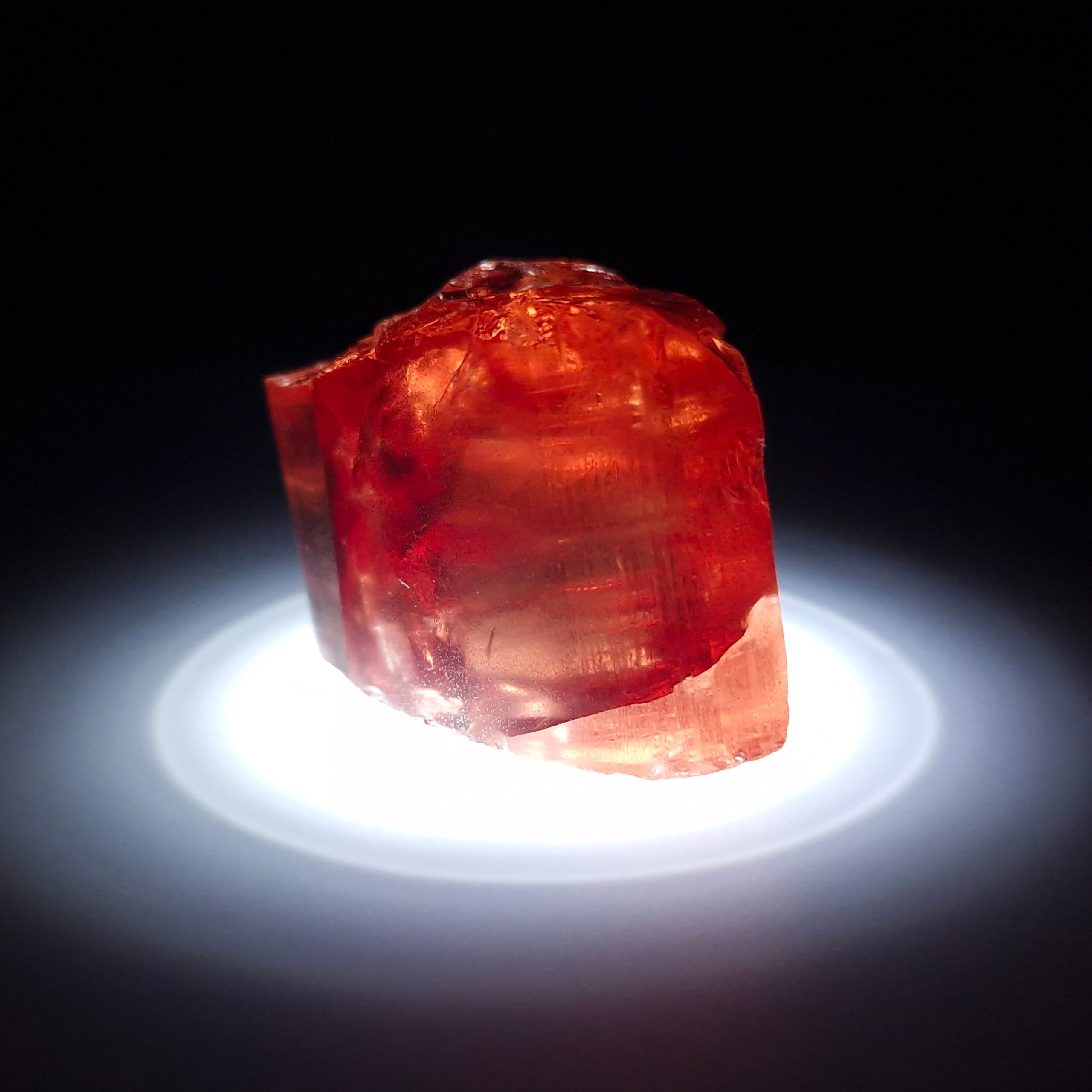 Алюмо-иттриевый гранат. YAG garnet иттрий алюминиевый гранат ИАГ