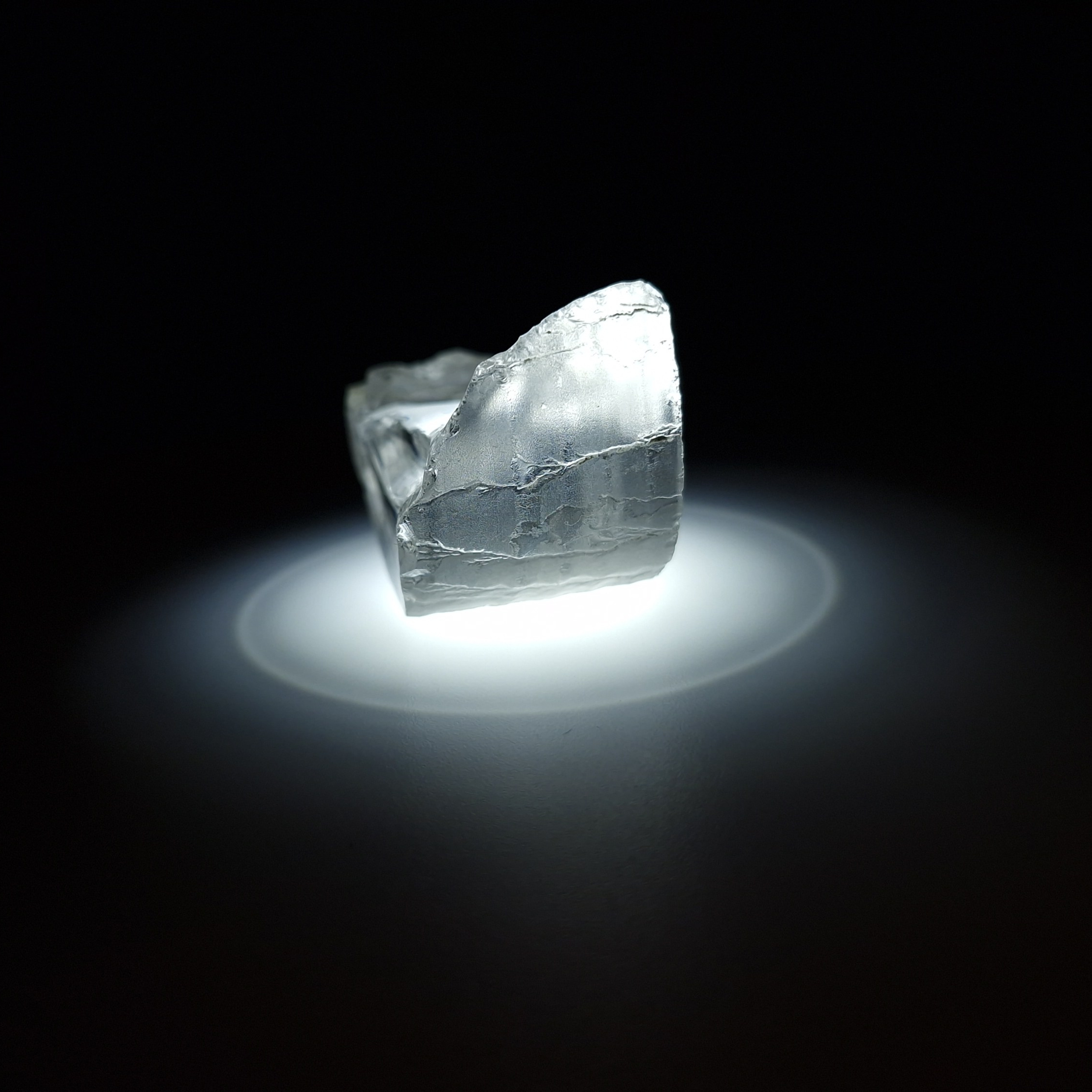 White YAG garnet 167 carats. YAG garnet иттрий алюминиевый гранат ИАГ