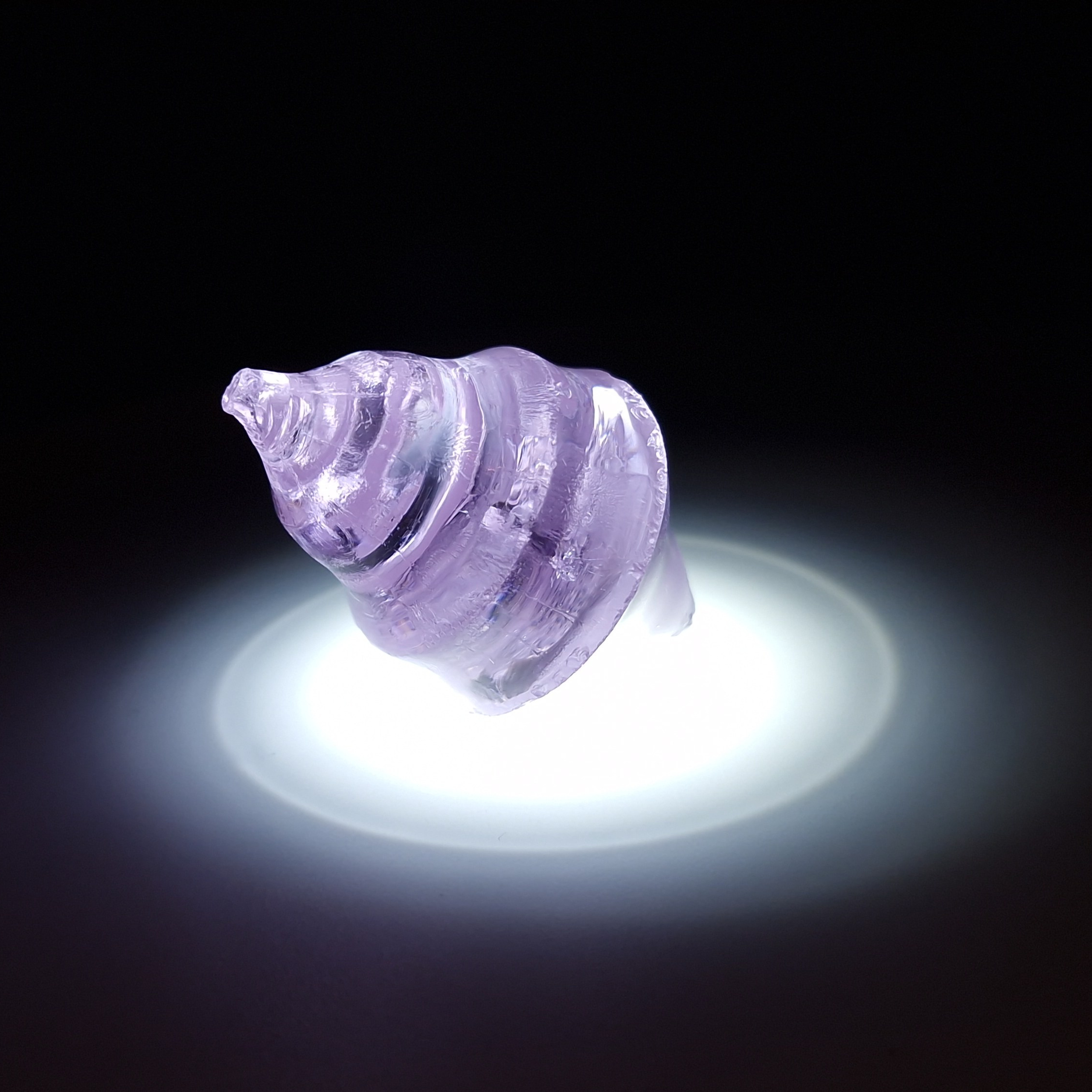 Фиолетовый камень гранат garnet purple. YAG garnet иттрий алюминиевый гранат ИАГ