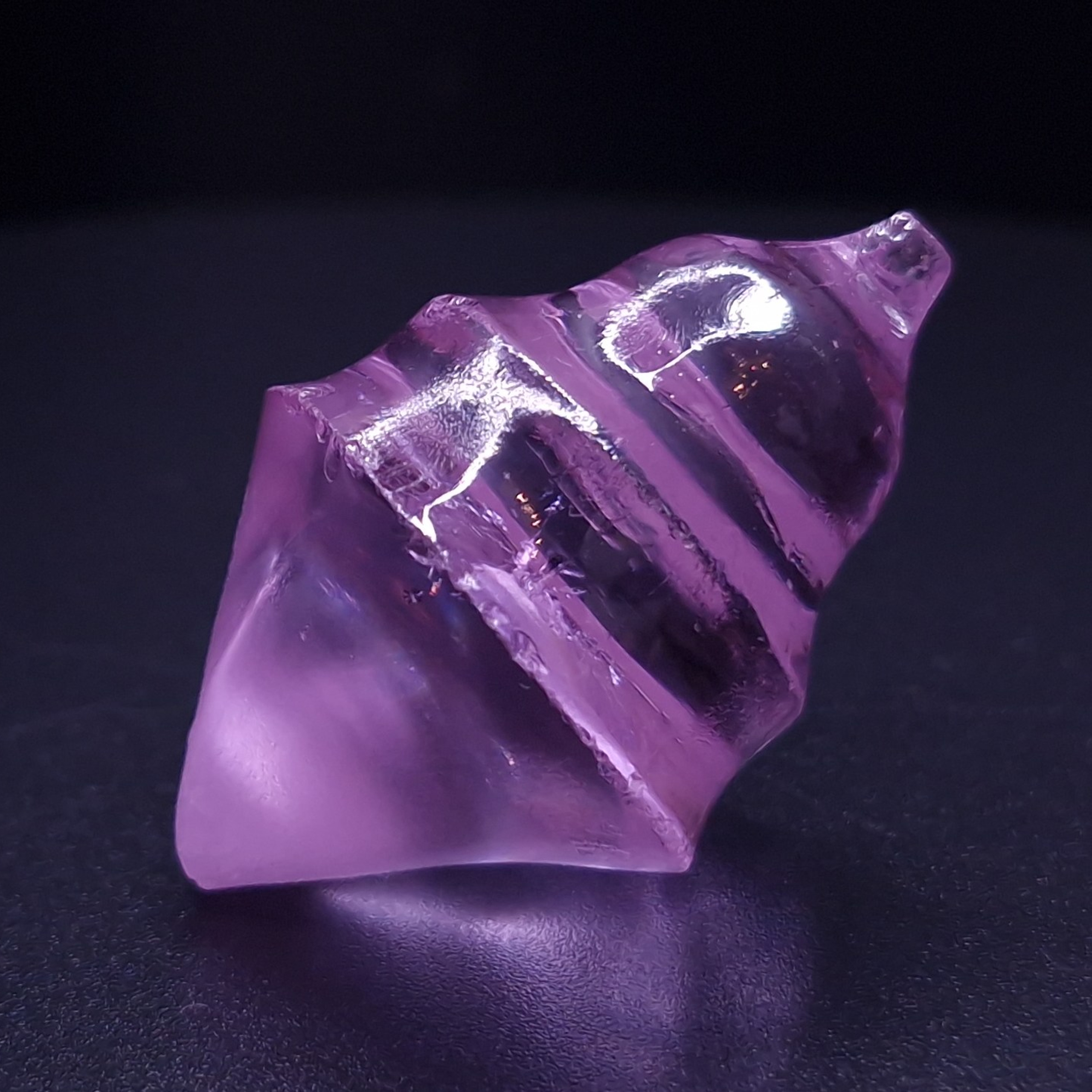 YAG гранат 34.41 gr / 142 Ct