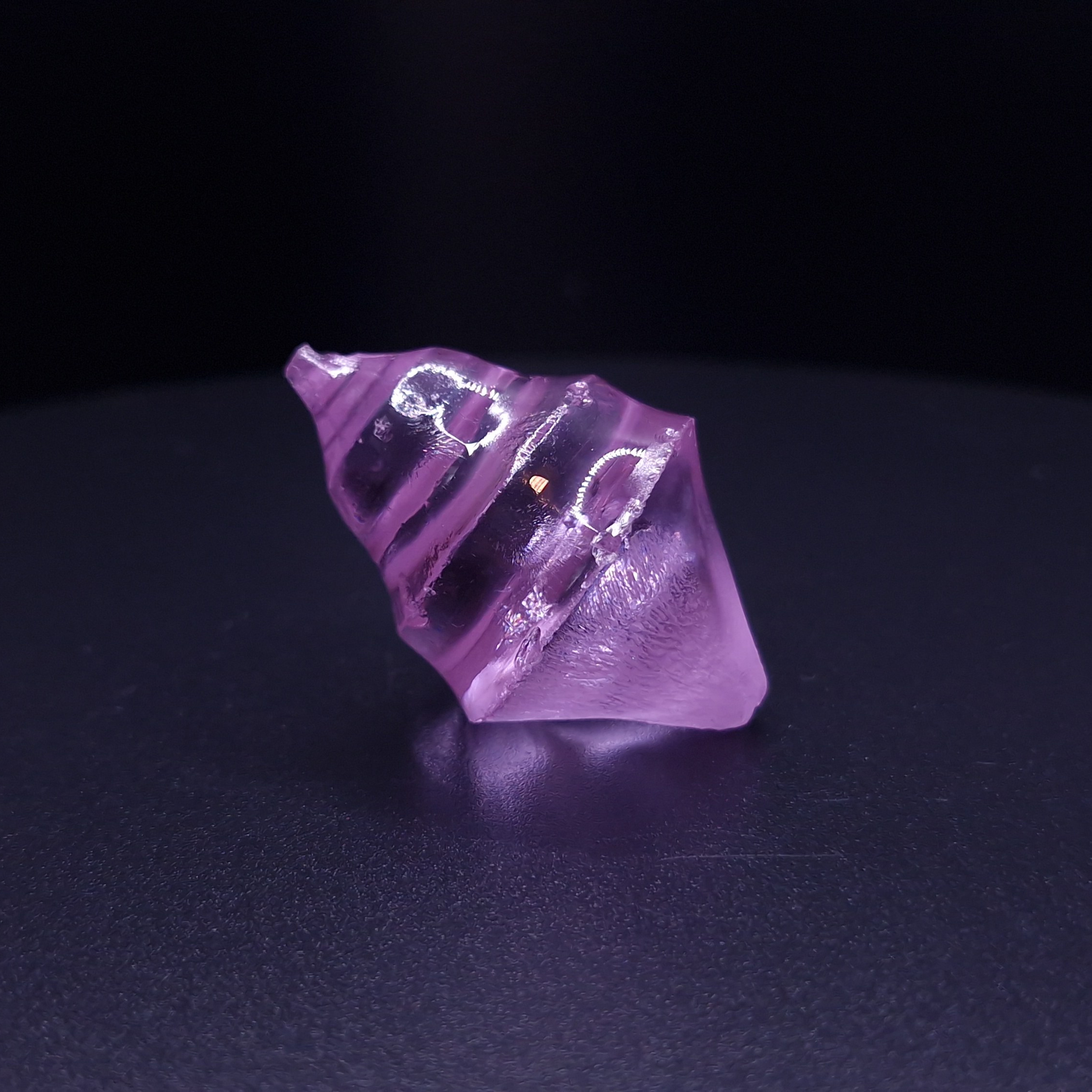 Фиолетовый камень гранат garnet purple. YAG garnet иттрий алюминиевый гранат ИАГ