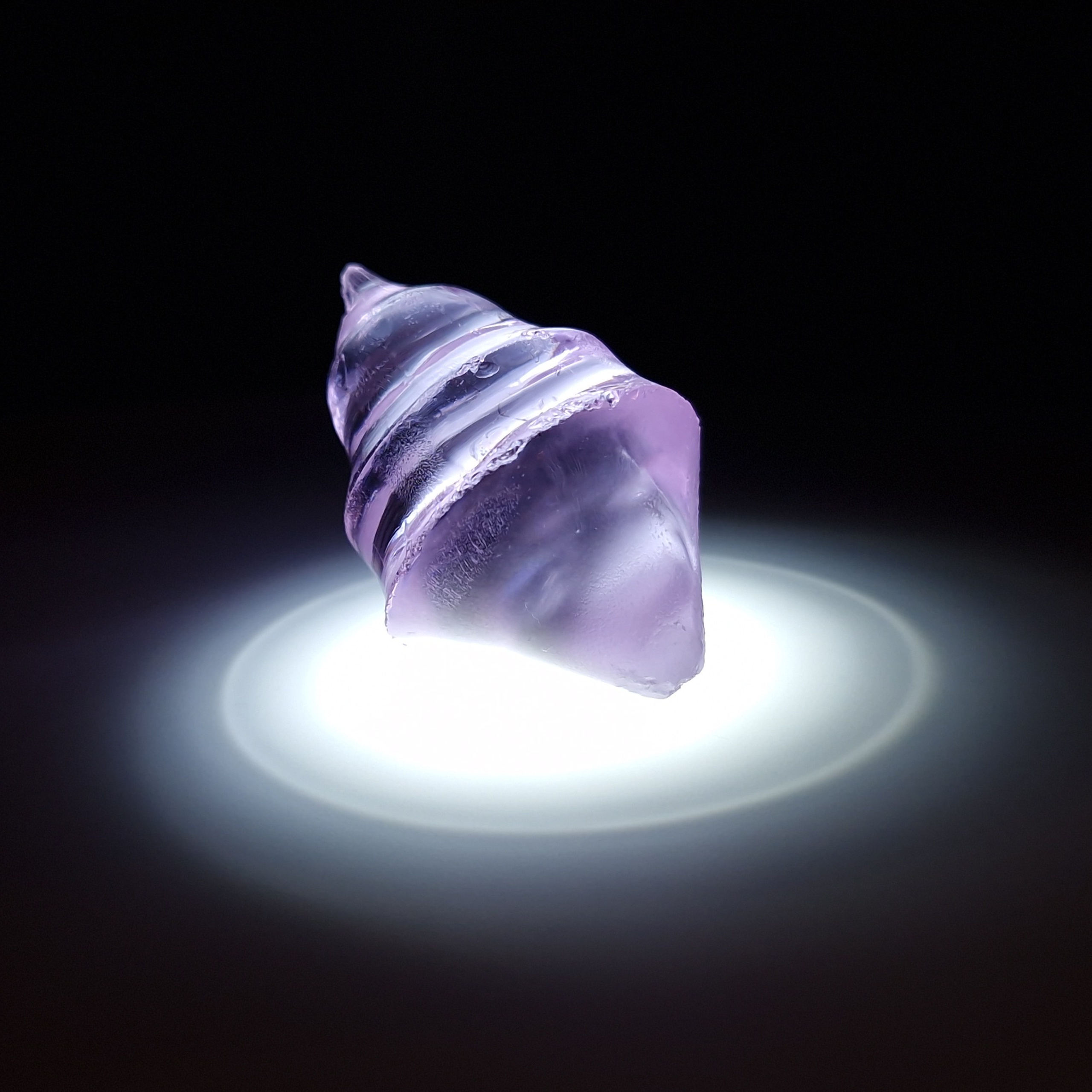 Фиолетовый камень гранат garnet purple. YAG garnet иттрий алюминиевый гранат ИАГ