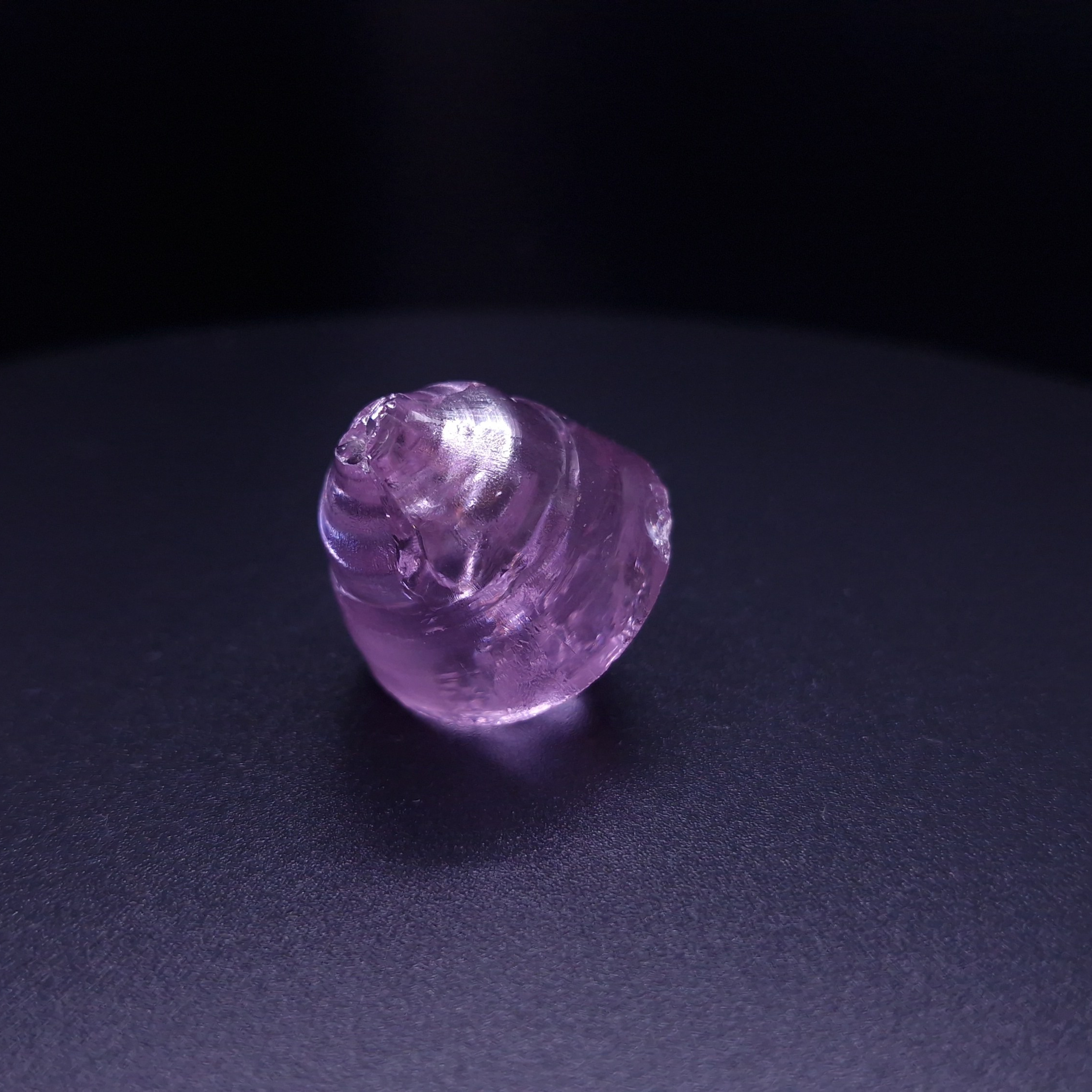 Кристалл граната фиолетовый. YAG garnet иттрий алюминиевый гранат ИАГ